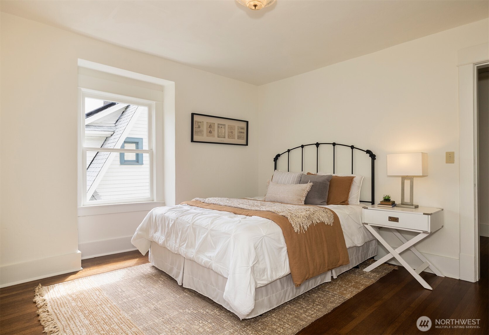 806 15th Avenue E, Seattle, WA 98112