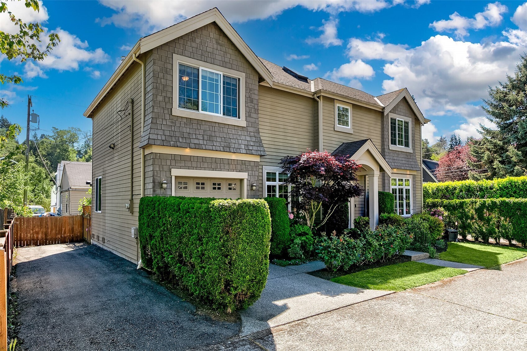 107 29th Avenue E, Seattle, WA 98112