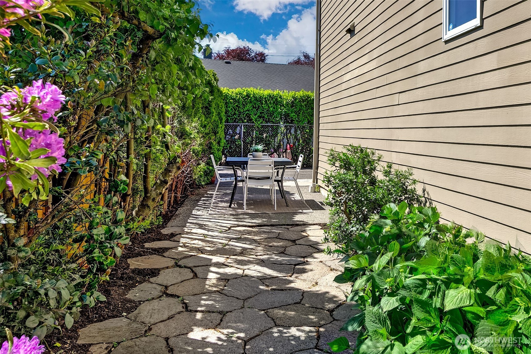 107 29th Avenue E, Seattle, WA 98112