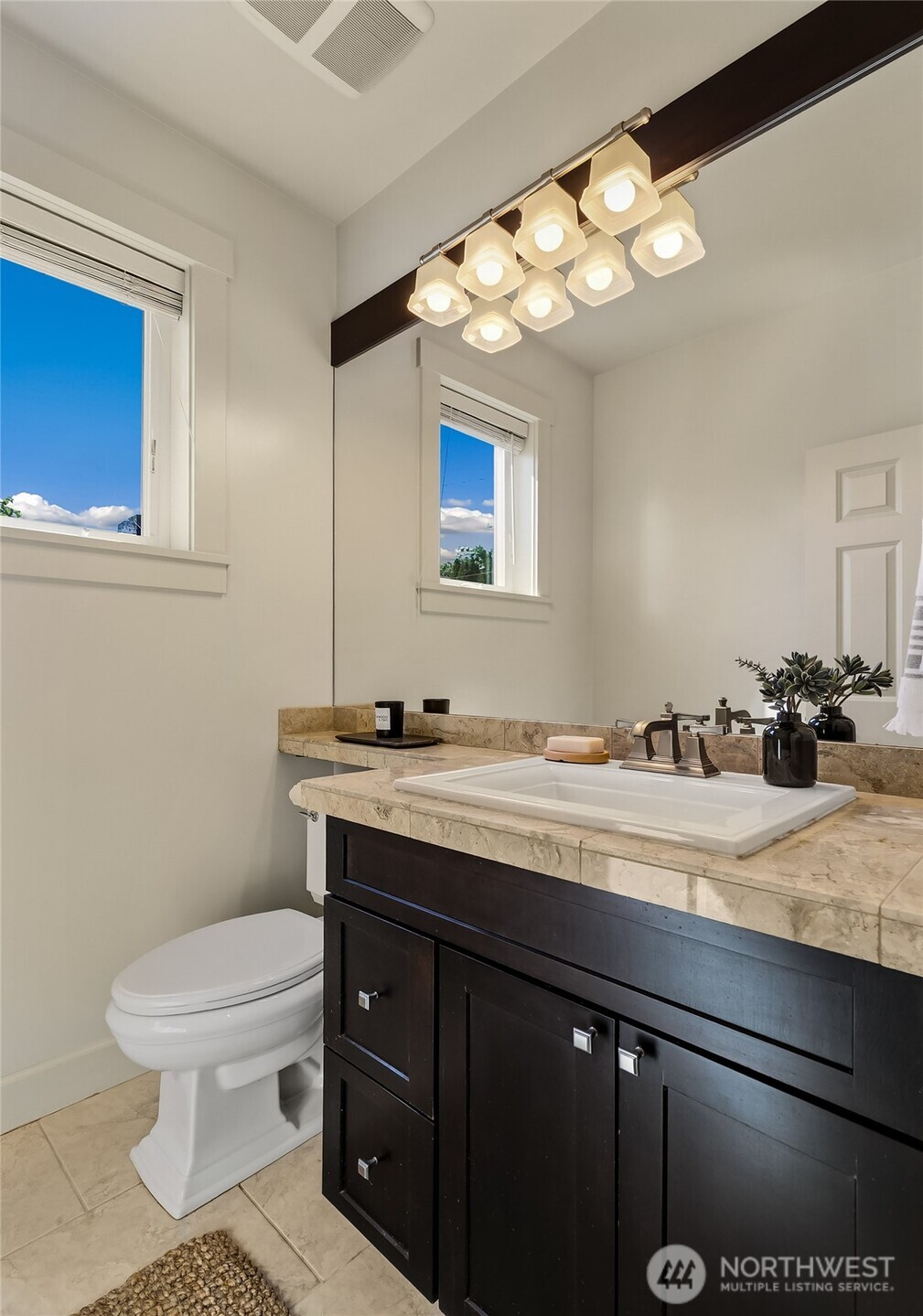 107 29th Avenue E, Seattle, WA 98112