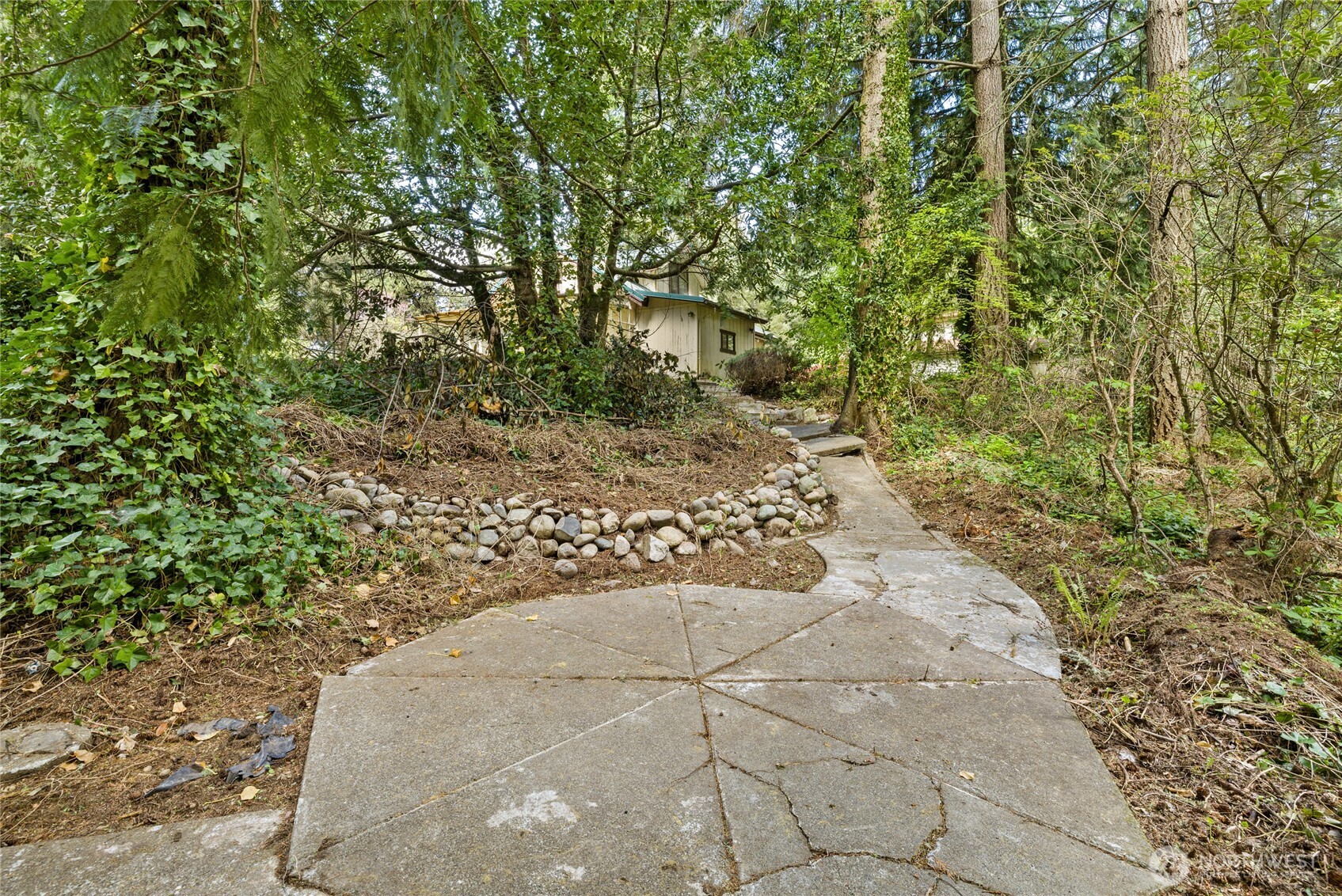 32615 82nd Avenue S, Roy, WA 98580-8017