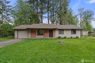 708 NE Eaton Court , Castle Rock, WA 98611