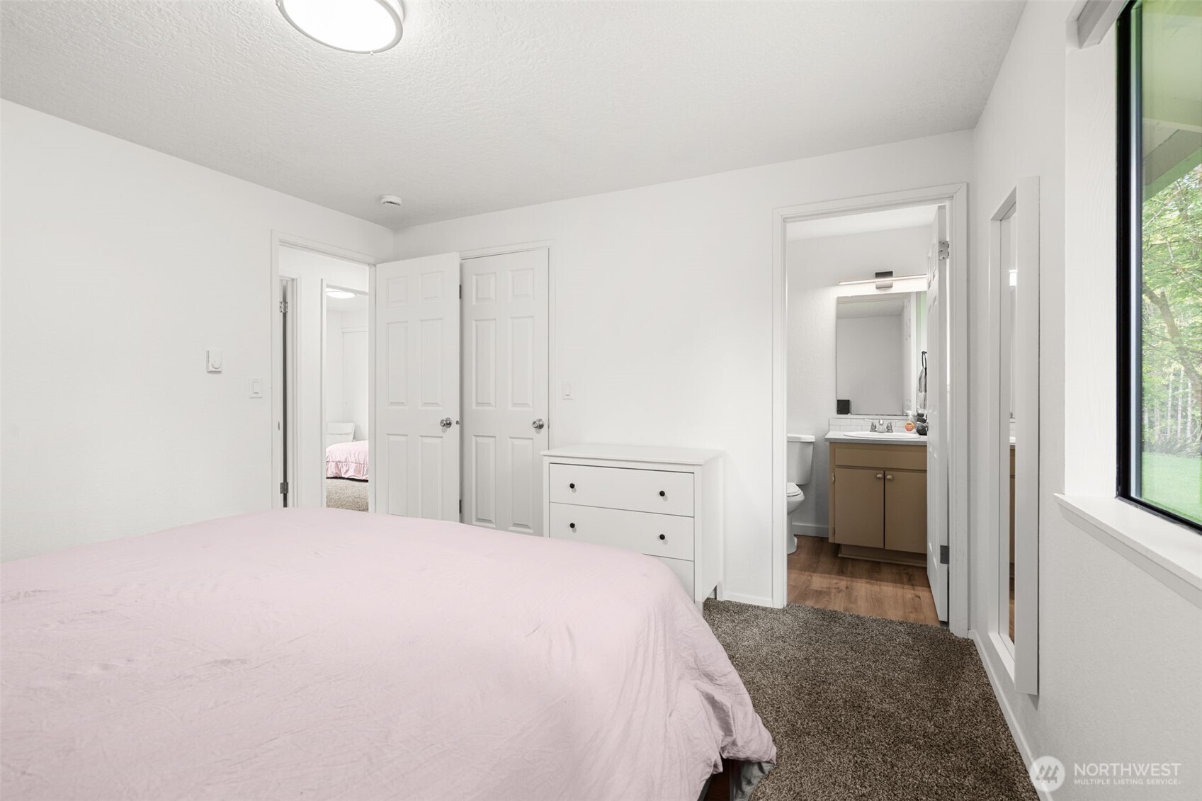 708 NE Eaton Court , Castle Rock, WA 98611