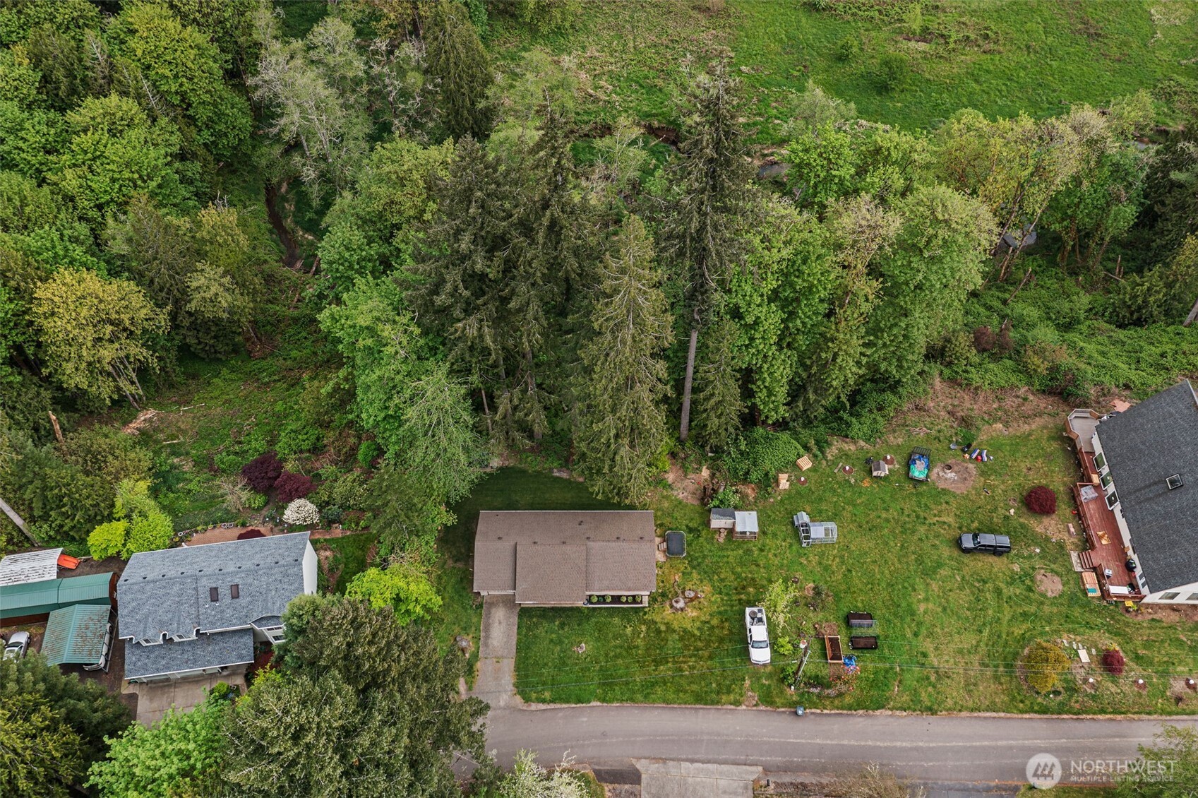 708 NE Eaton Court , Castle Rock, WA 98611