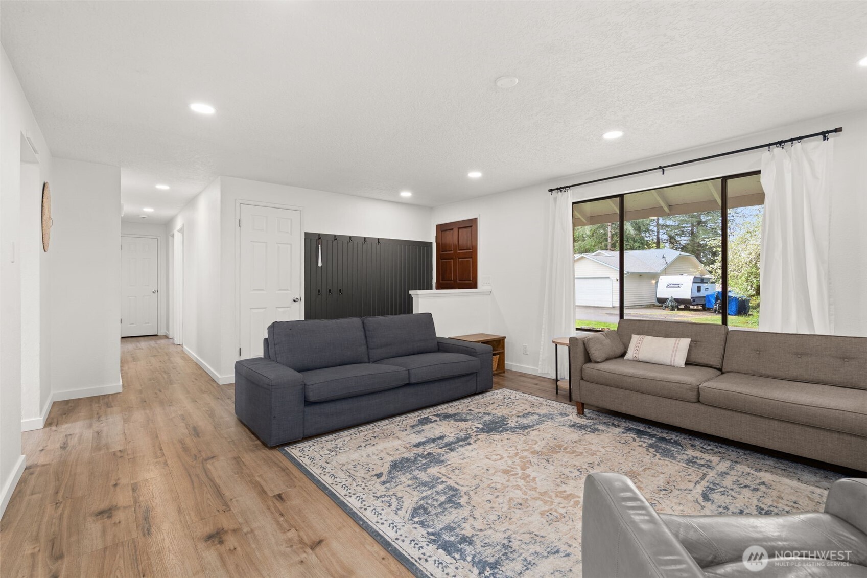 708 NE Eaton Court , Castle Rock, WA 98611