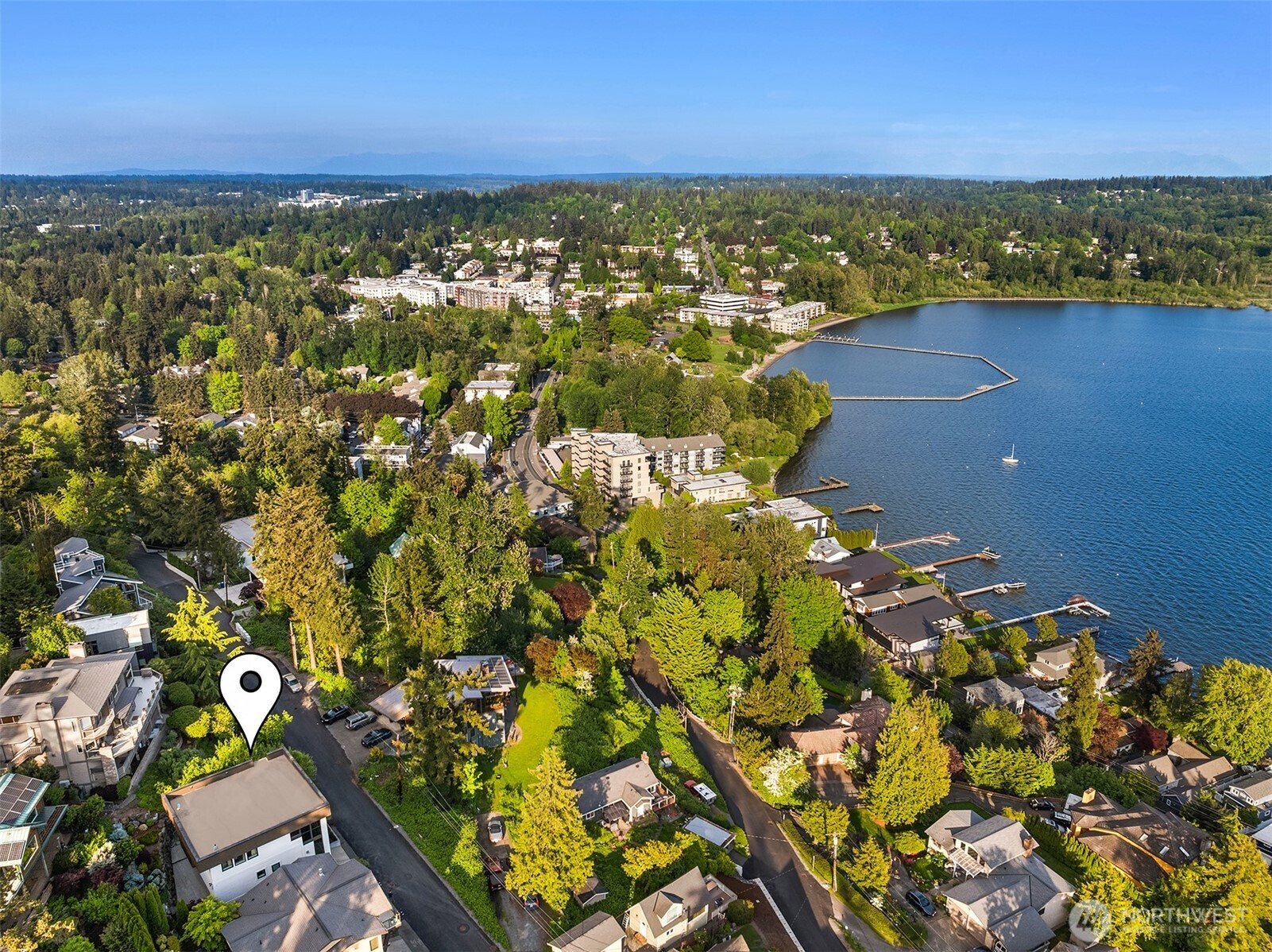 8902 NE 117th Place , Kirkland, WA 98034