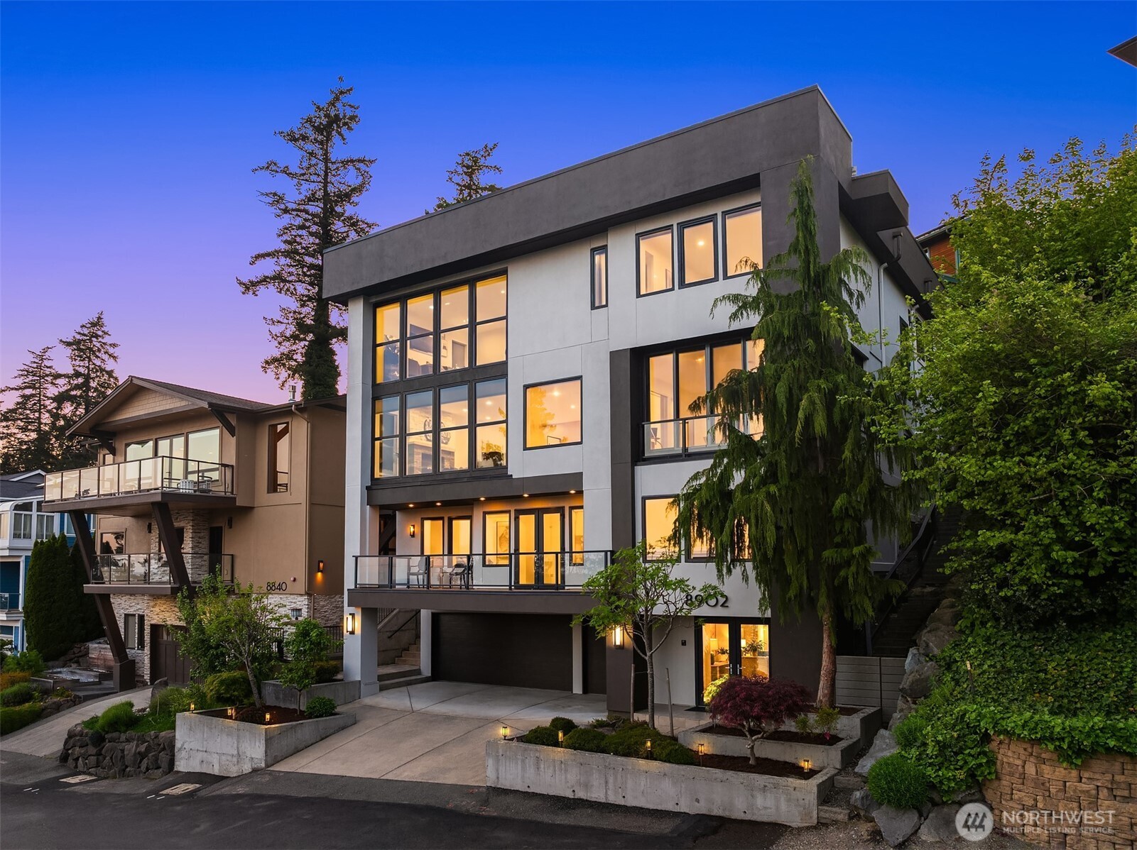 8902 NE 117th Place , Kirkland, WA 98034