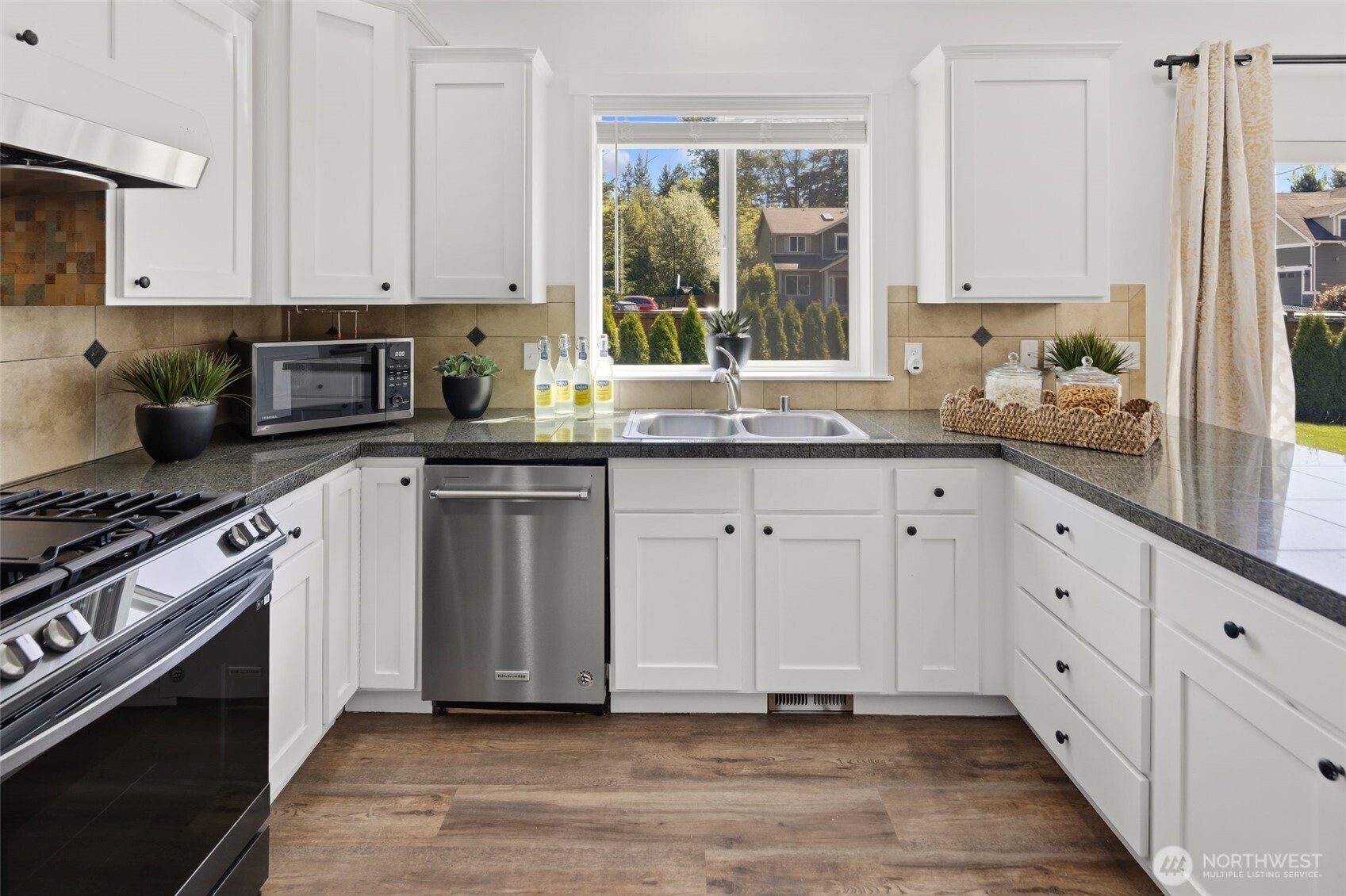 13909 15th Place W, Lynnwood, WA 98087