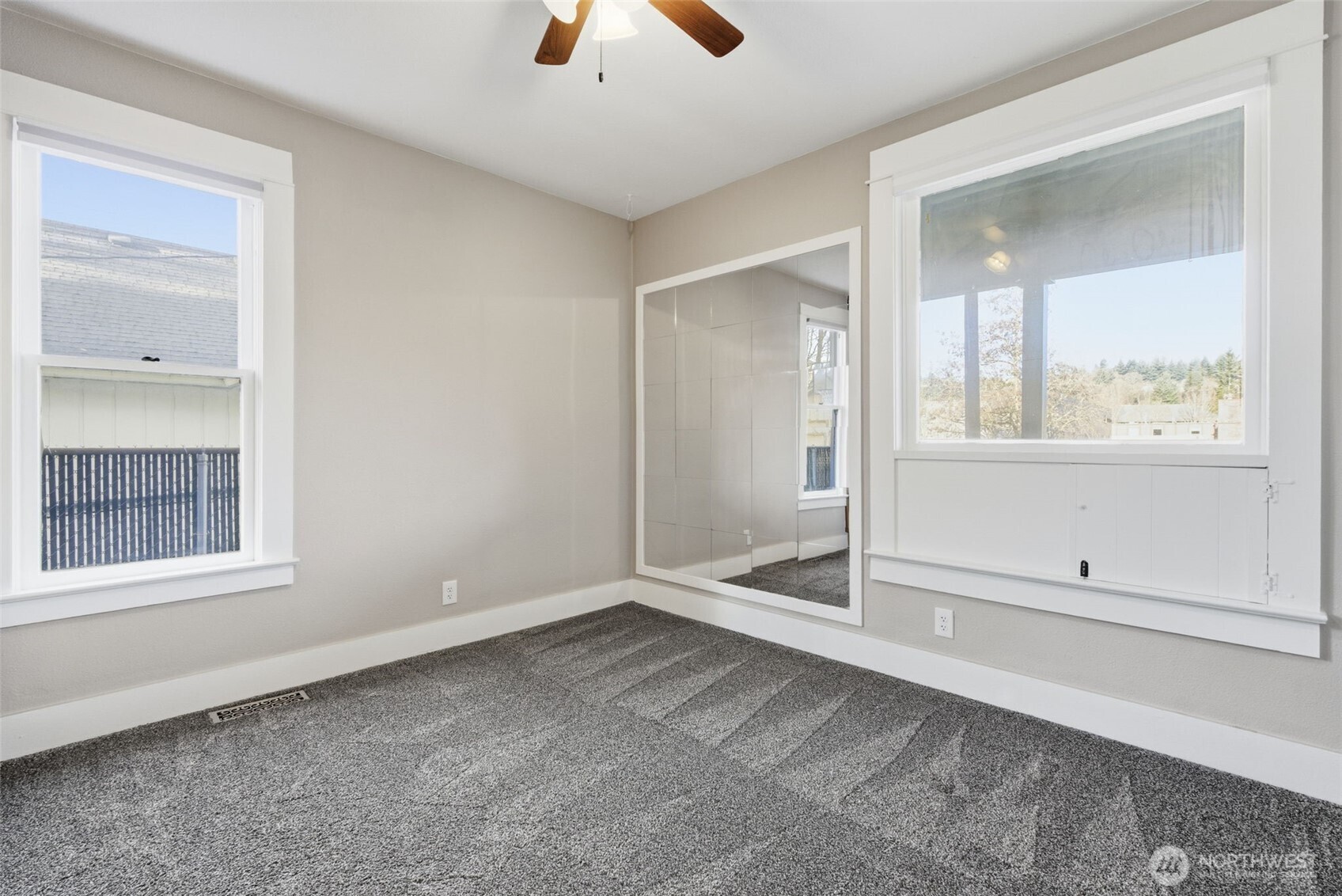 624 NE 2nd Avenue , Camas, WA 98607