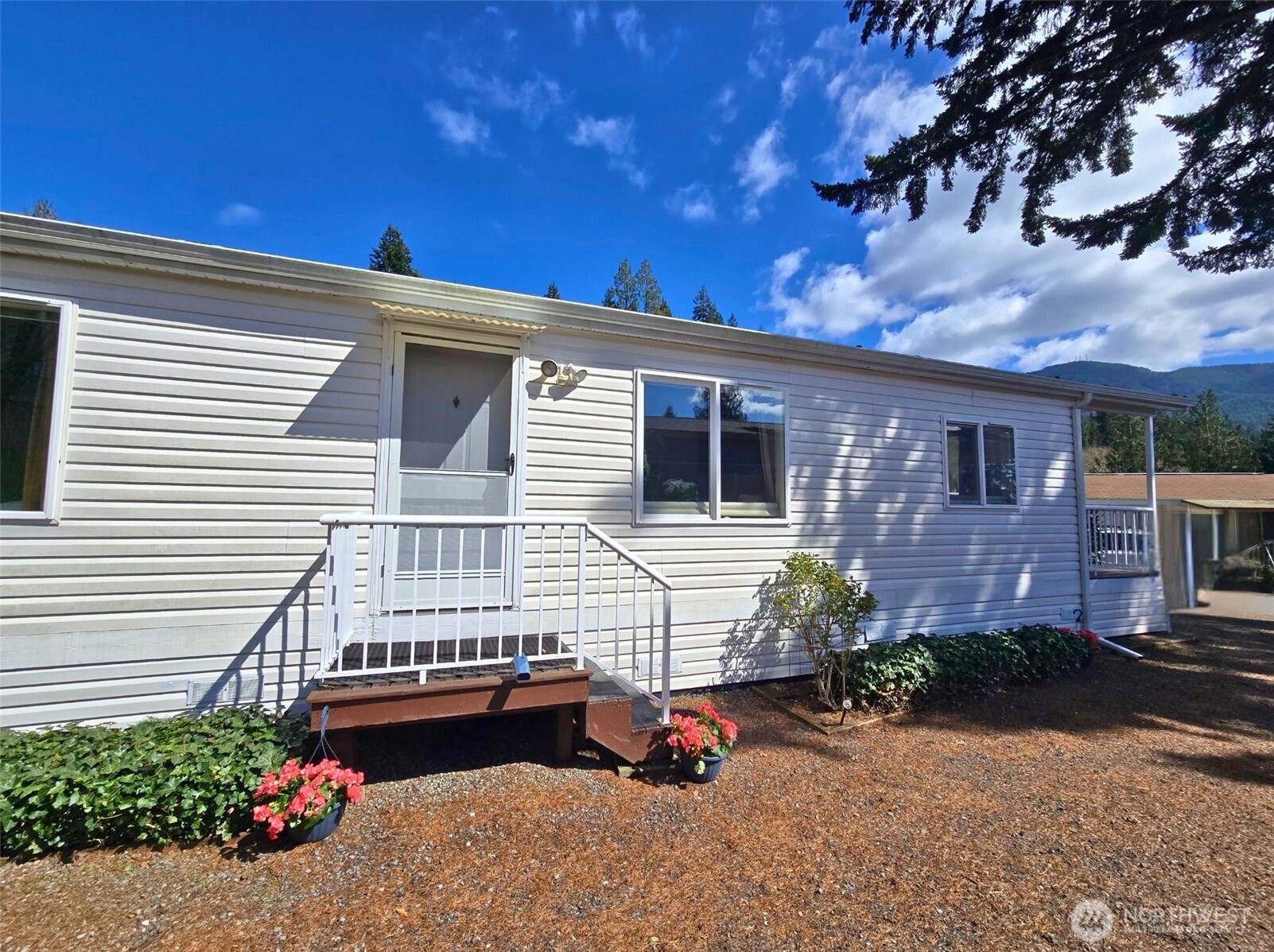 921 Autumn Lane #221, Bellingham, WA 98229-8515