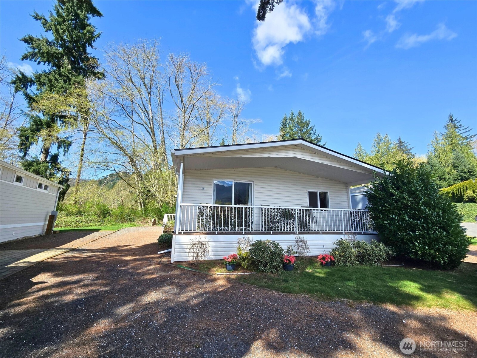 921 Autumn Lane #221, Bellingham, WA 98229-8515