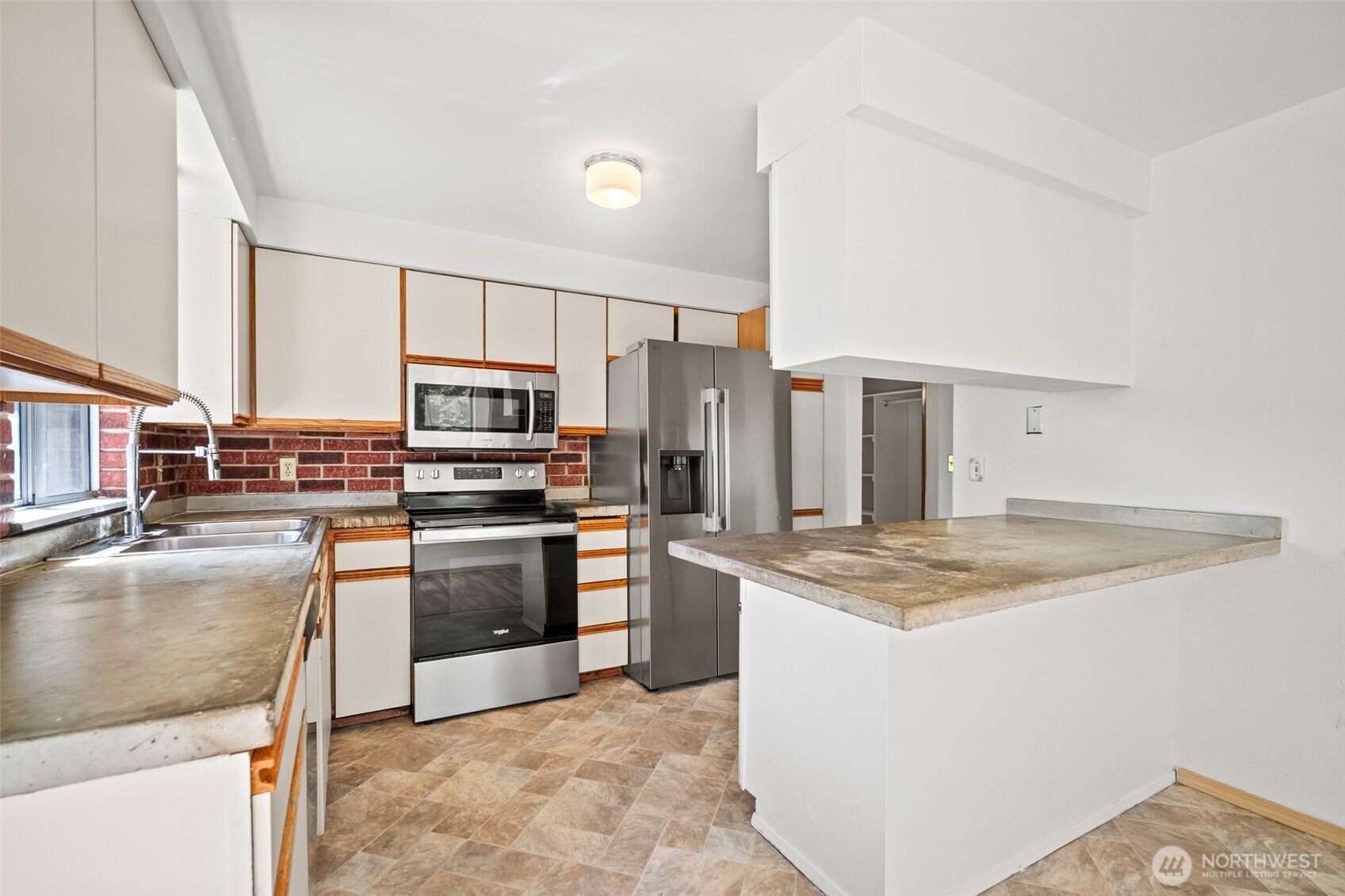 5860 Hawthorne Lane , Ferndale, WA 98248