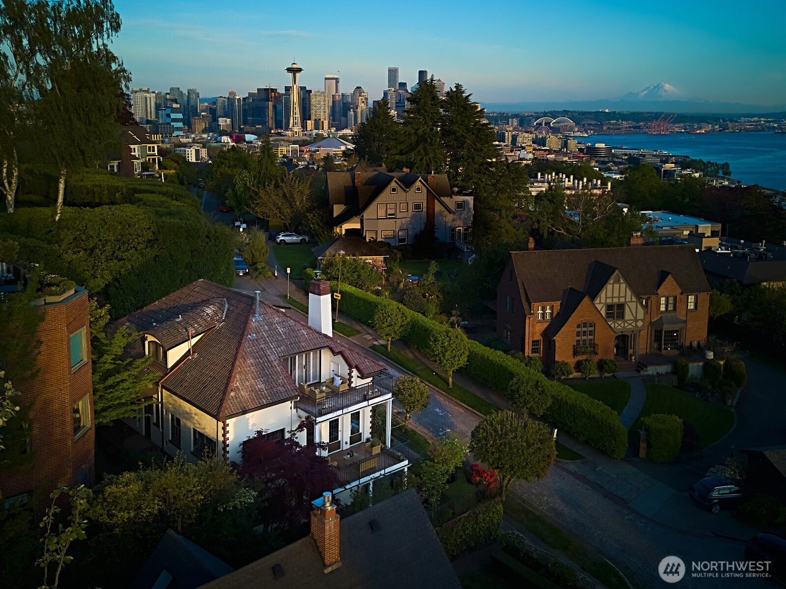 700 W Prospect Street , Seattle, WA 98119