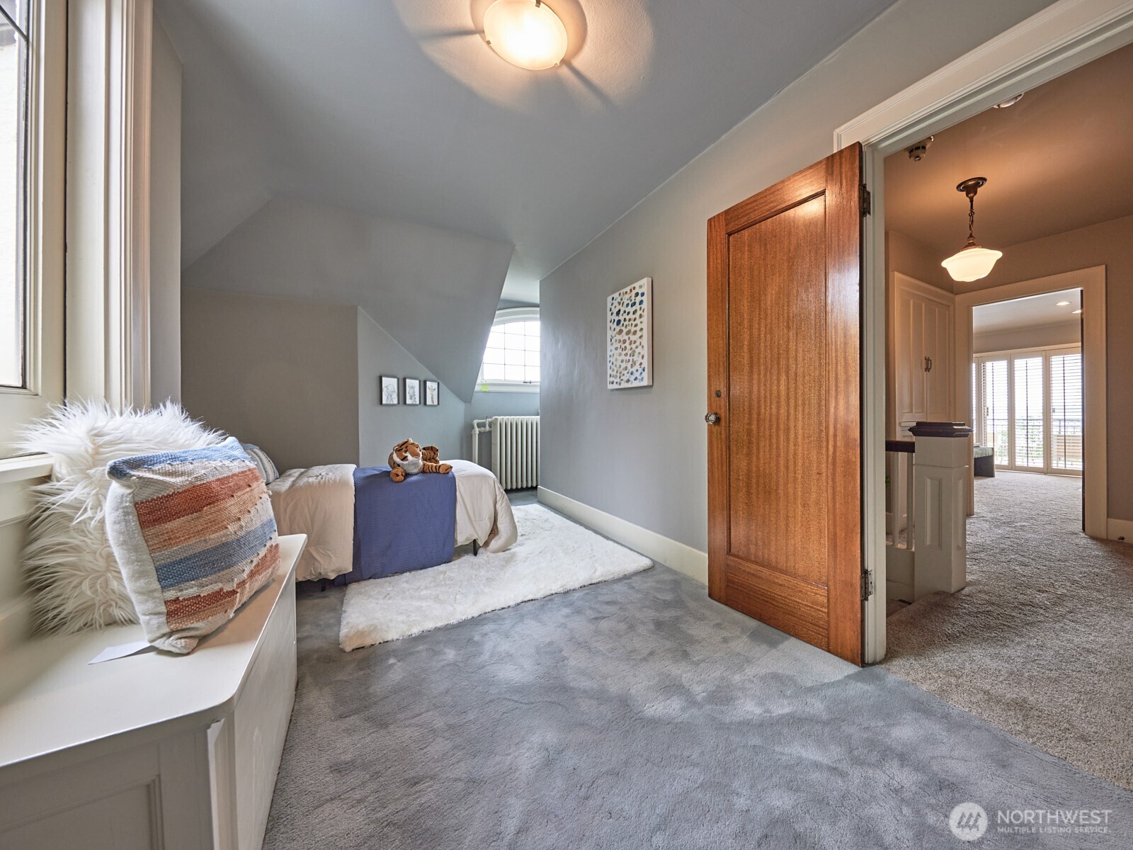 700 W Prospect Street , Seattle, WA 98119