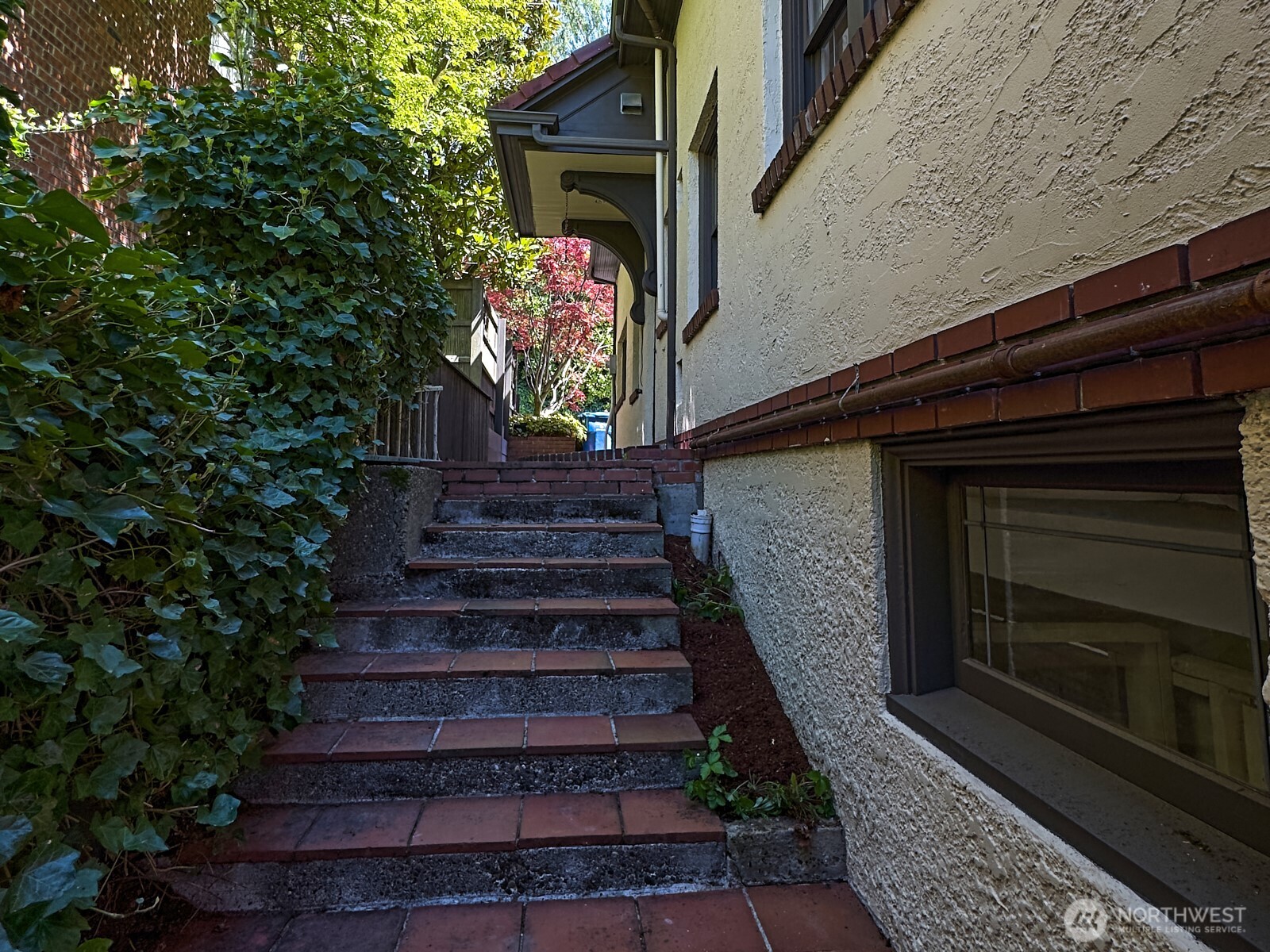 700 W Prospect Street , Seattle, WA 98119