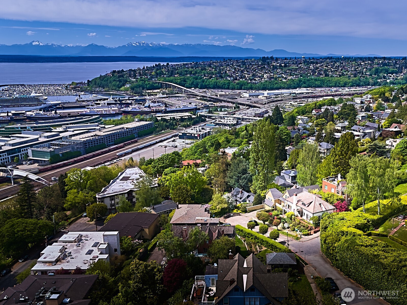 700 W Prospect Street , Seattle, WA 98119