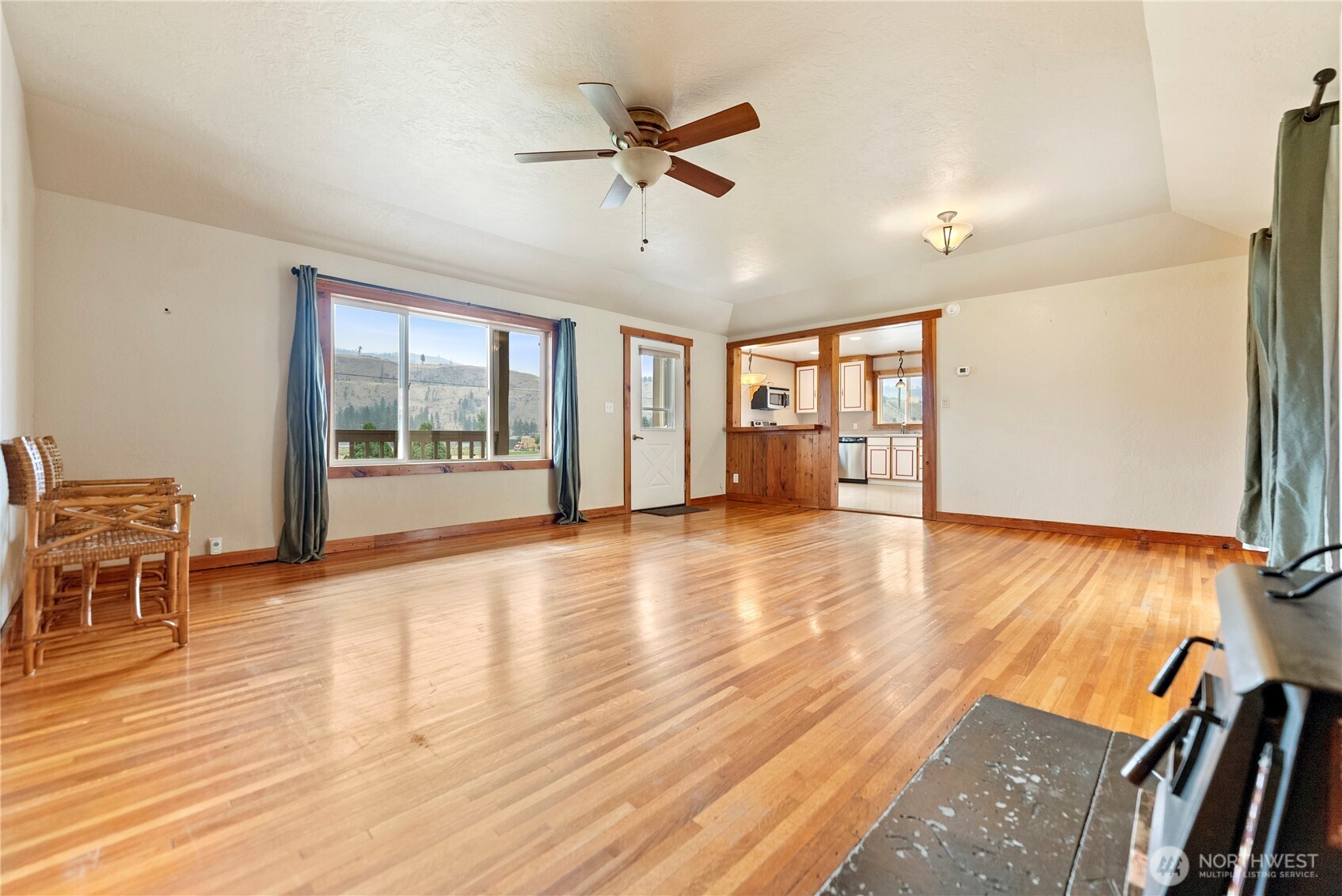 245 Twisp-Carlton Road , Twisp, WA 98856
