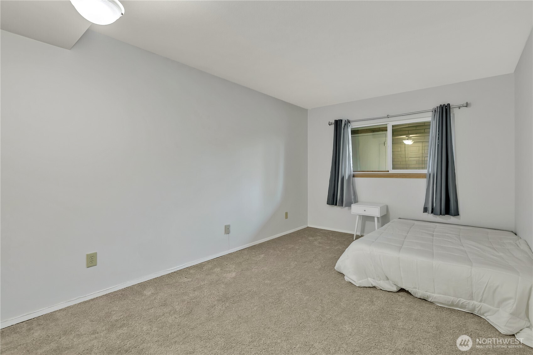 4545 Sand Point Way NE #207, Seattle, WA 98105