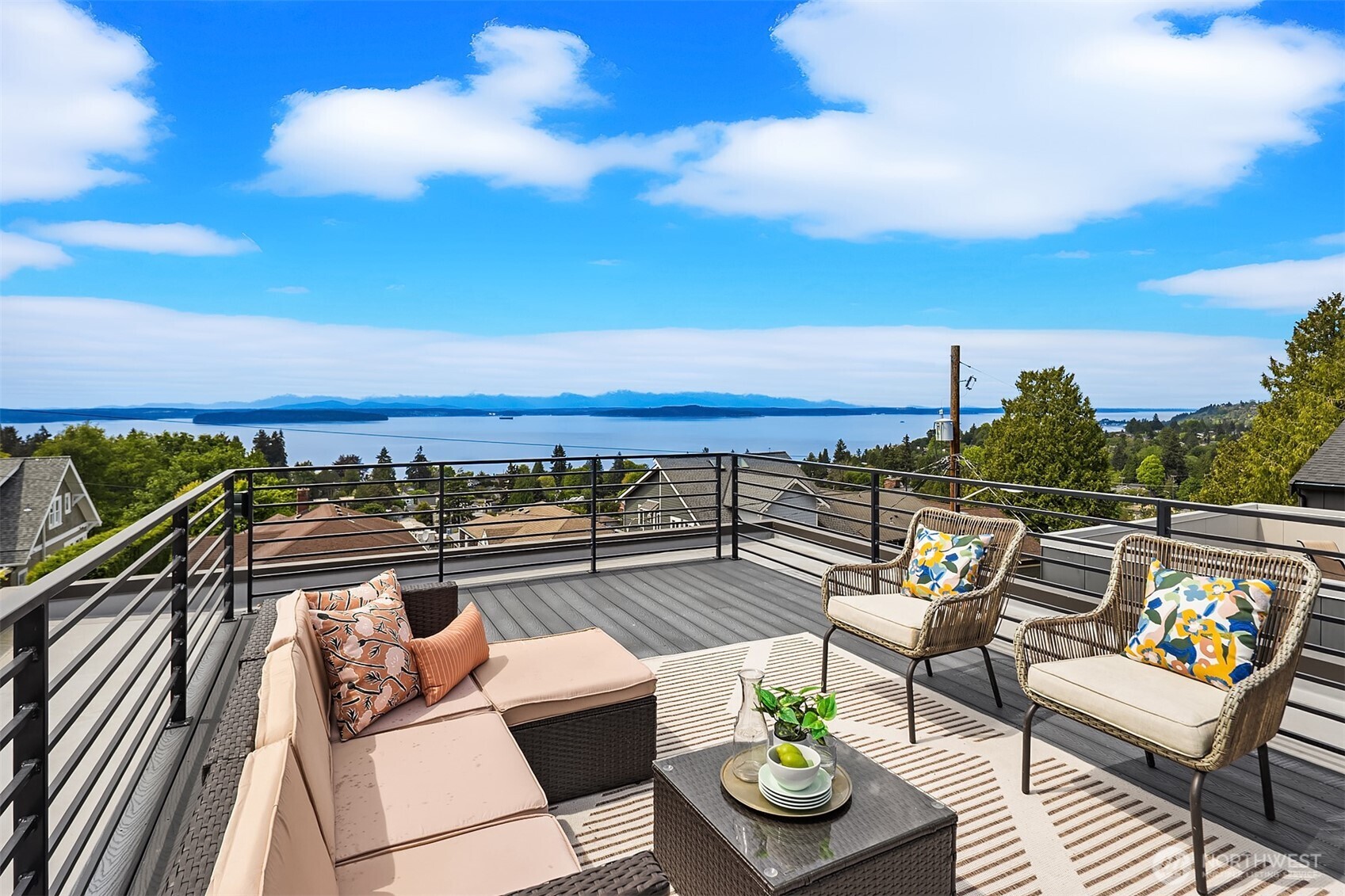 7349 California Avenue SW, Seattle, WA 98136