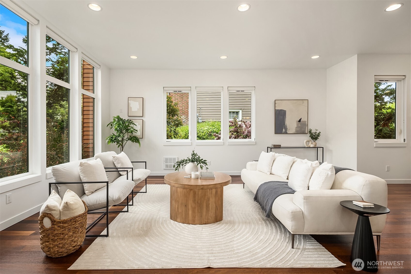 7349 California Avenue SW, Seattle, WA 98136