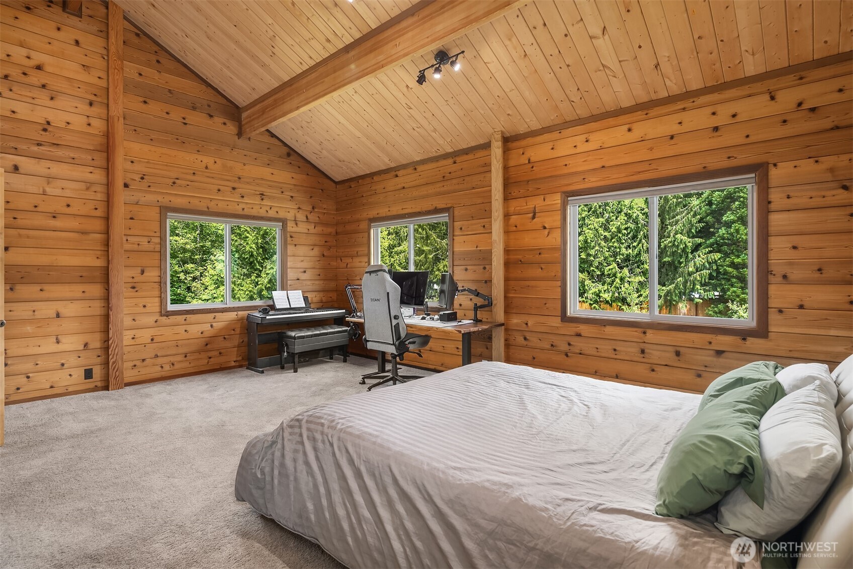 7717 252nd Avenue NE, Redmond, WA 98053