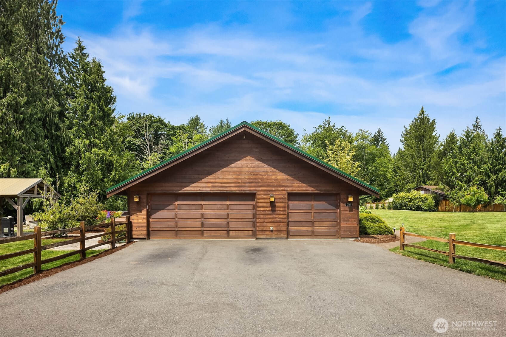 7717 252nd Avenue NE, Redmond, WA 98053