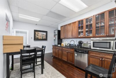 1202 Commercial Avenue , Anacortes, WA 98221 - Photo 22