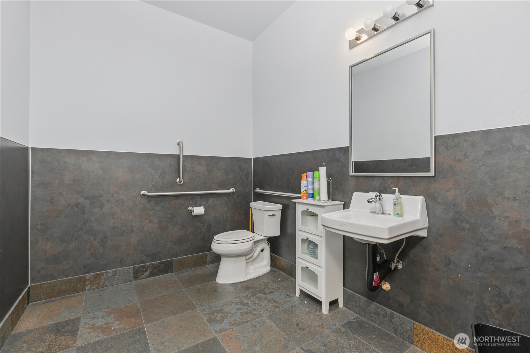 1202 Commercial Avenue , Anacortes, WA 98221