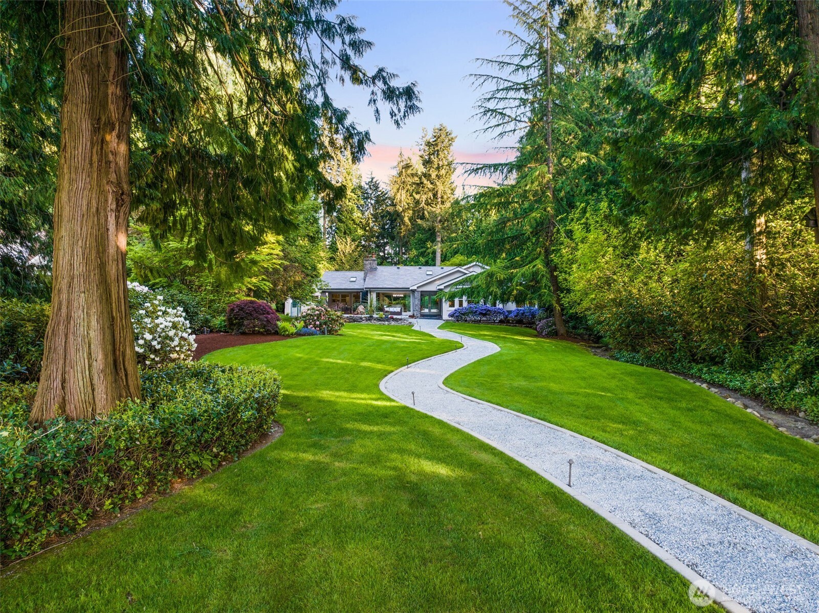 3718 S 334th Street , Federal Way, WA 98001