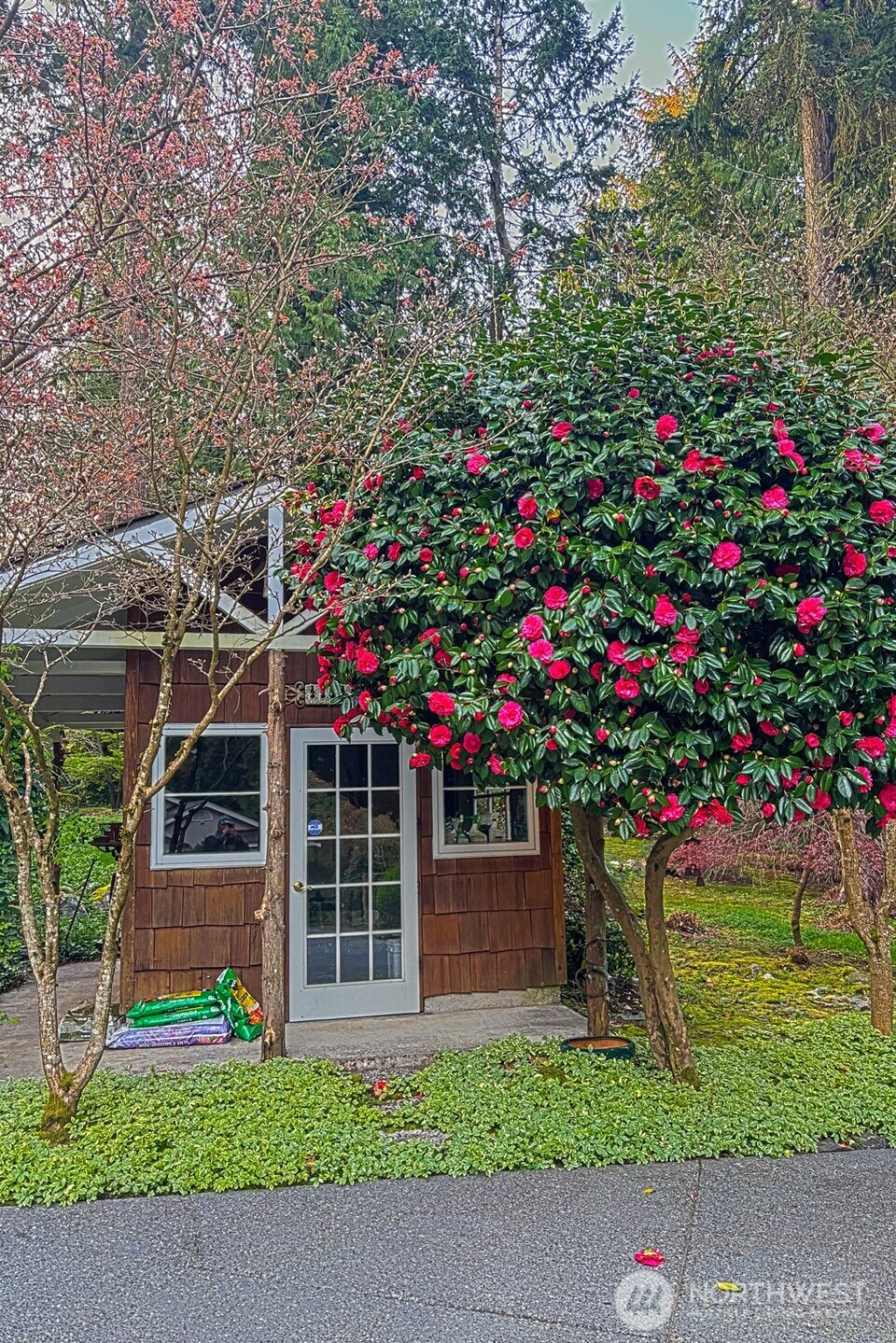 3718 S 334th Street , Federal Way, WA 98001