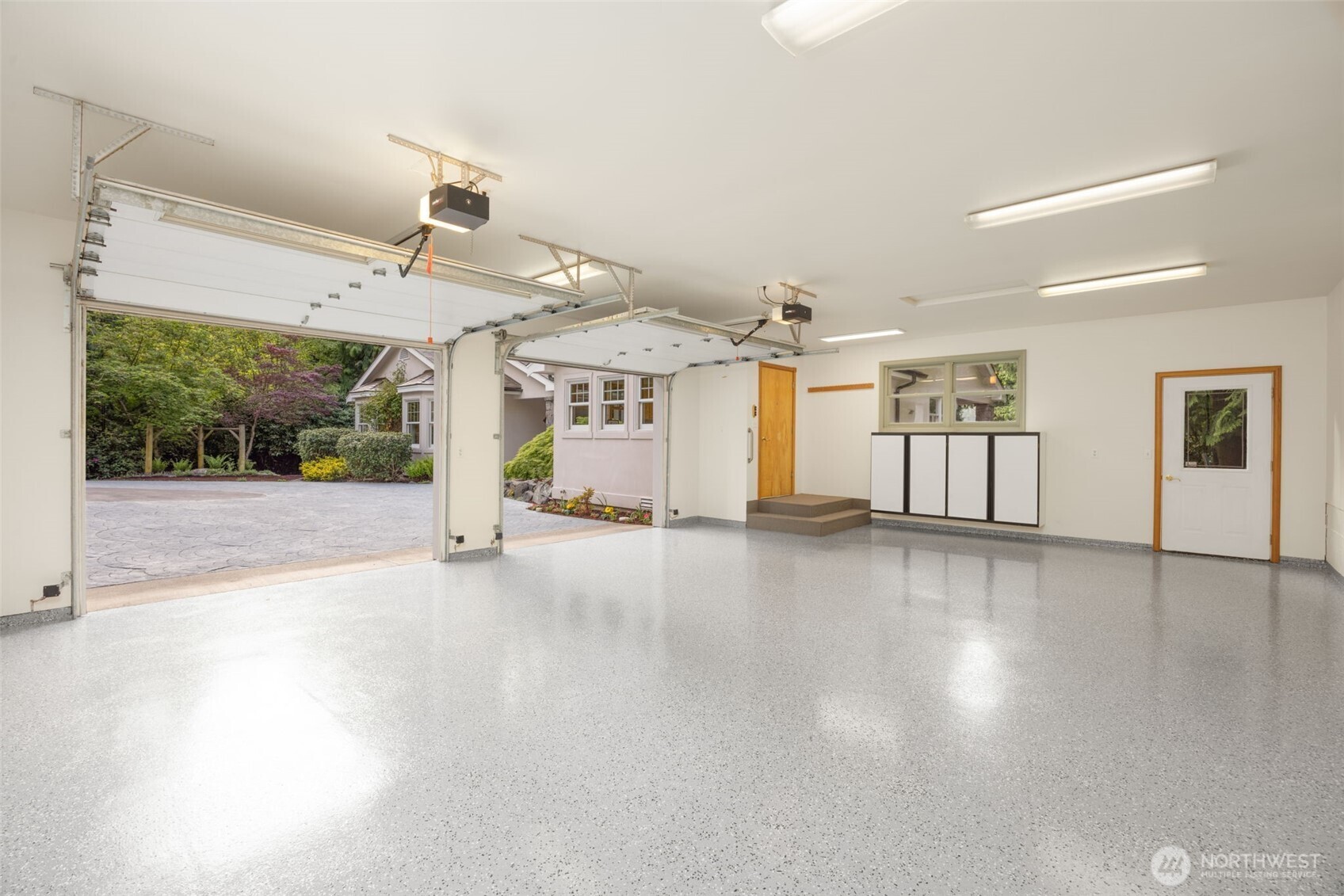3718 S 334th Street , Federal Way, WA 98001