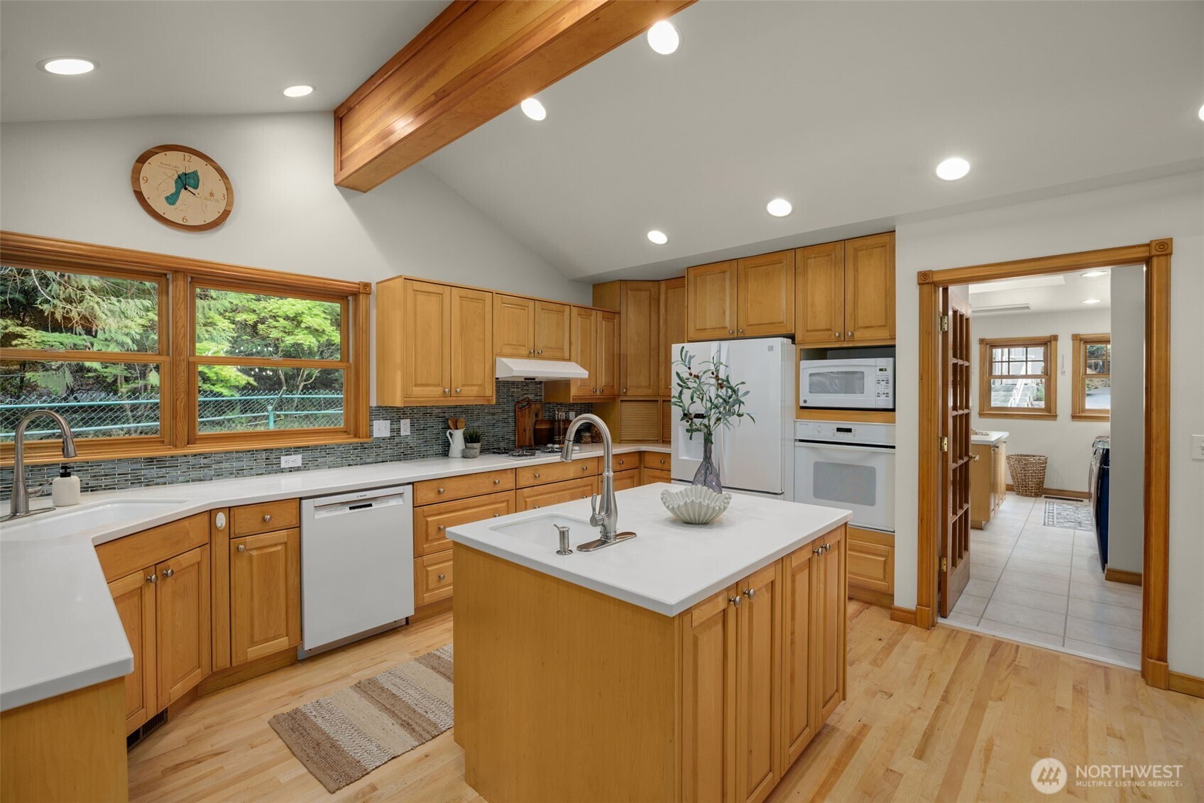 3718 S 334th Street , Federal Way, WA 98001