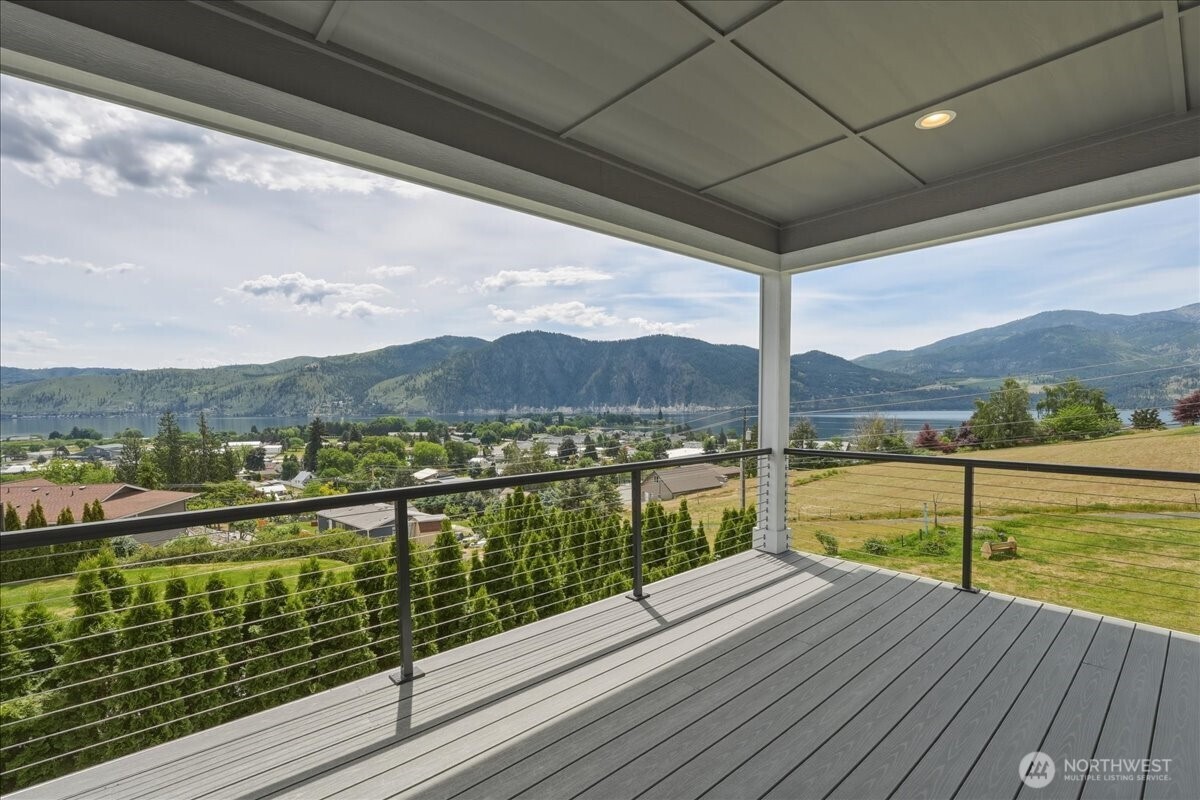 47 Terrace Drive , Manson, WA 98831