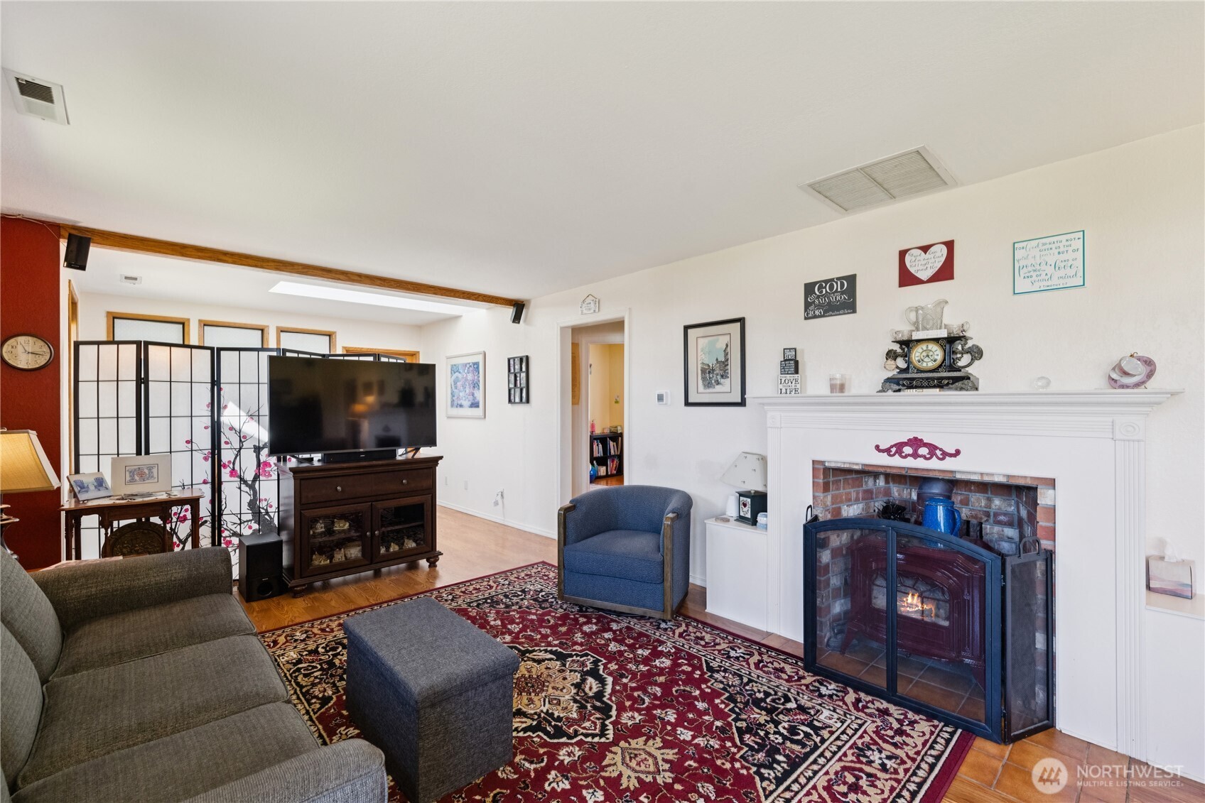3704 Commercial Avenue , Anacortes, WA 98221-4231