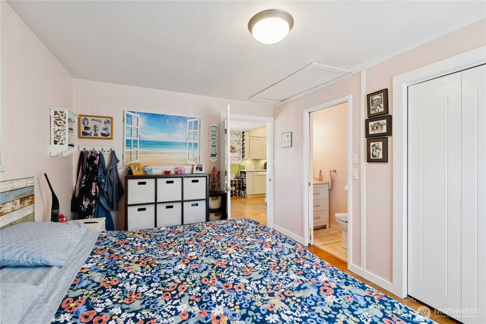 3704 Commercial Avenue , Anacortes, WA 98221-4231