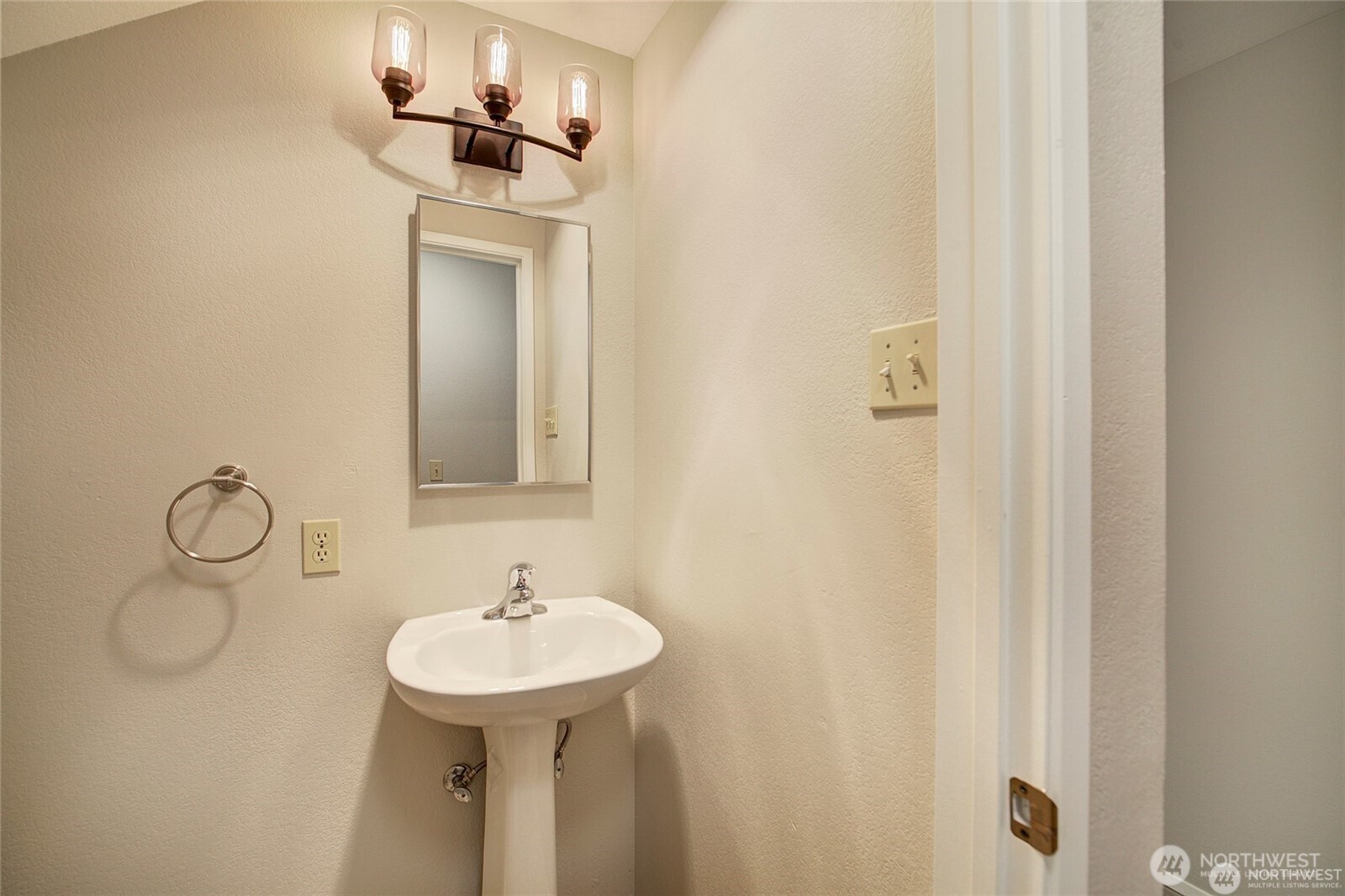 11243 NE 131st Lane , Kirkland, WA 98034