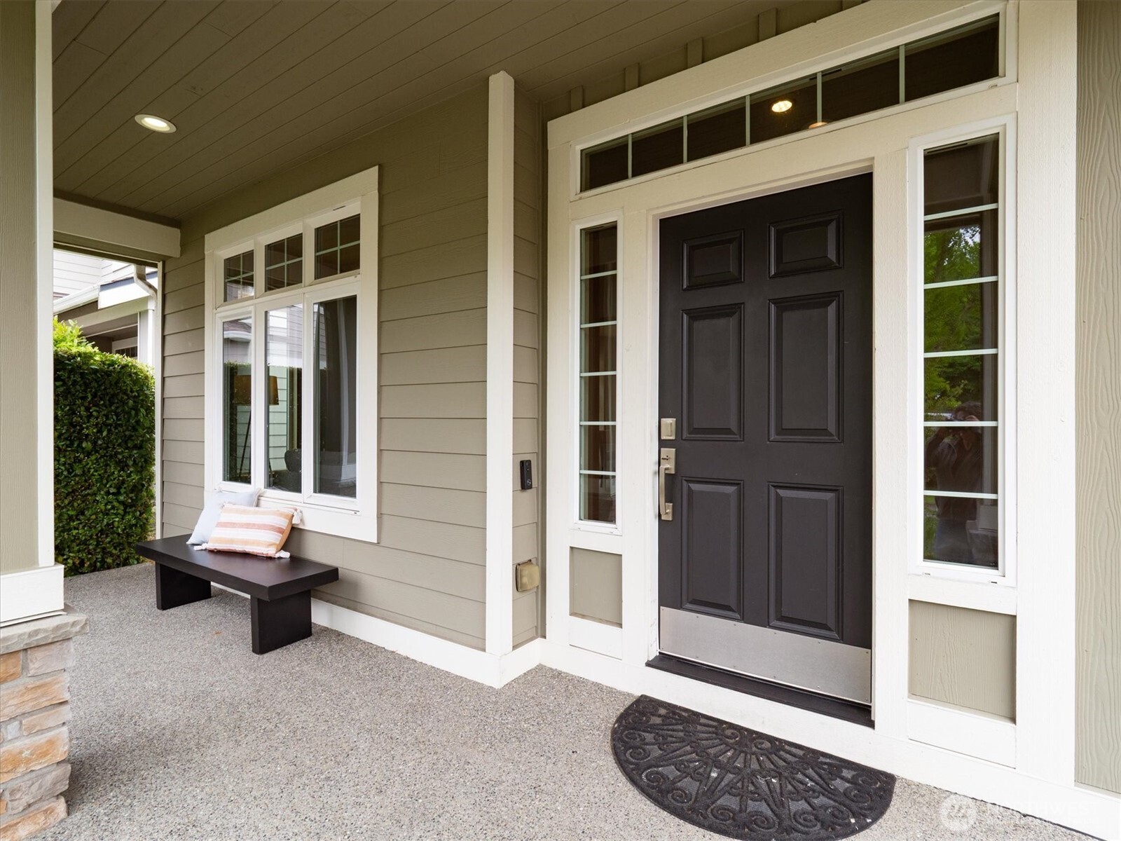 6008 NE 1st Circle , Renton, WA 98059