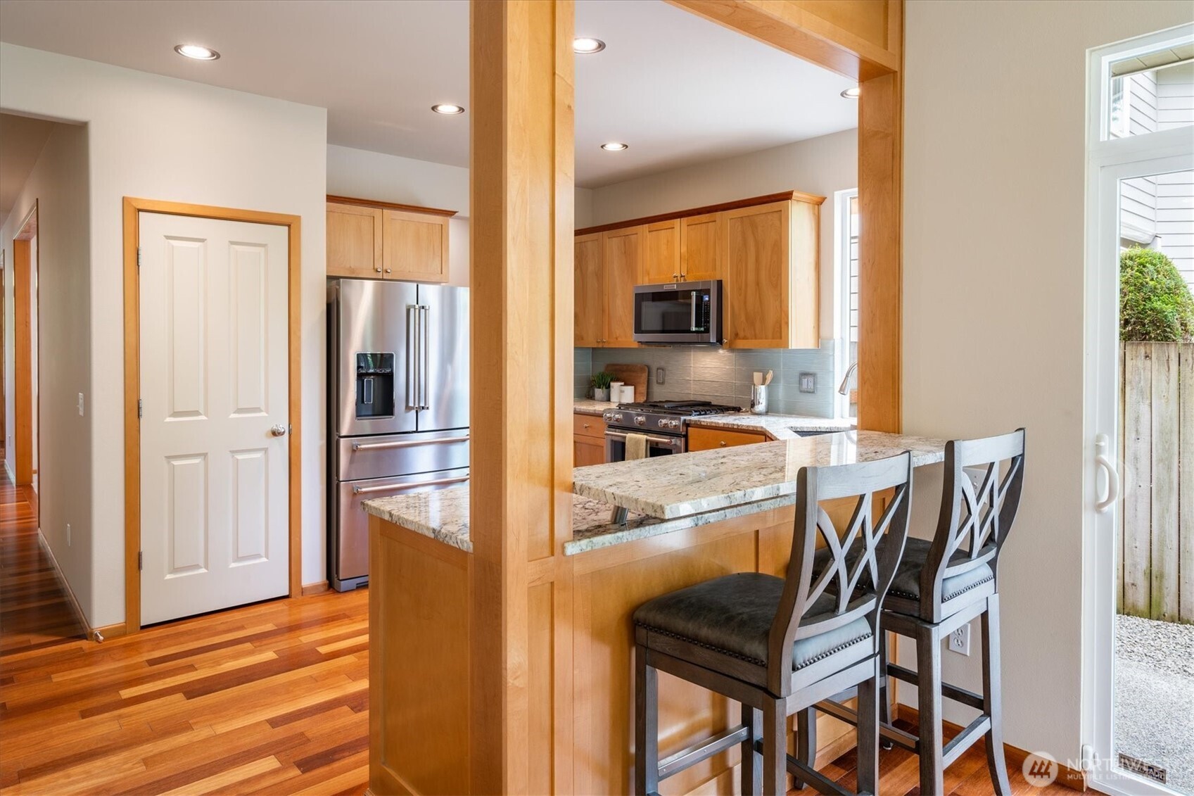 6008 NE 1st Circle , Renton, WA 98059