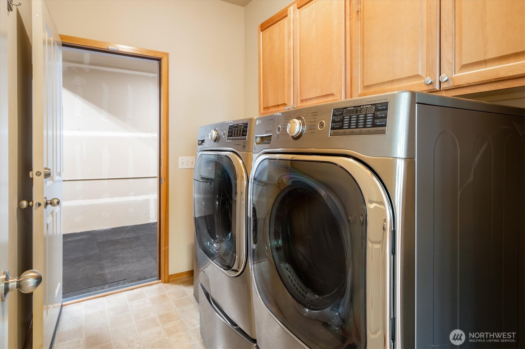 6008 NE 1st Circle , Renton, WA 98059