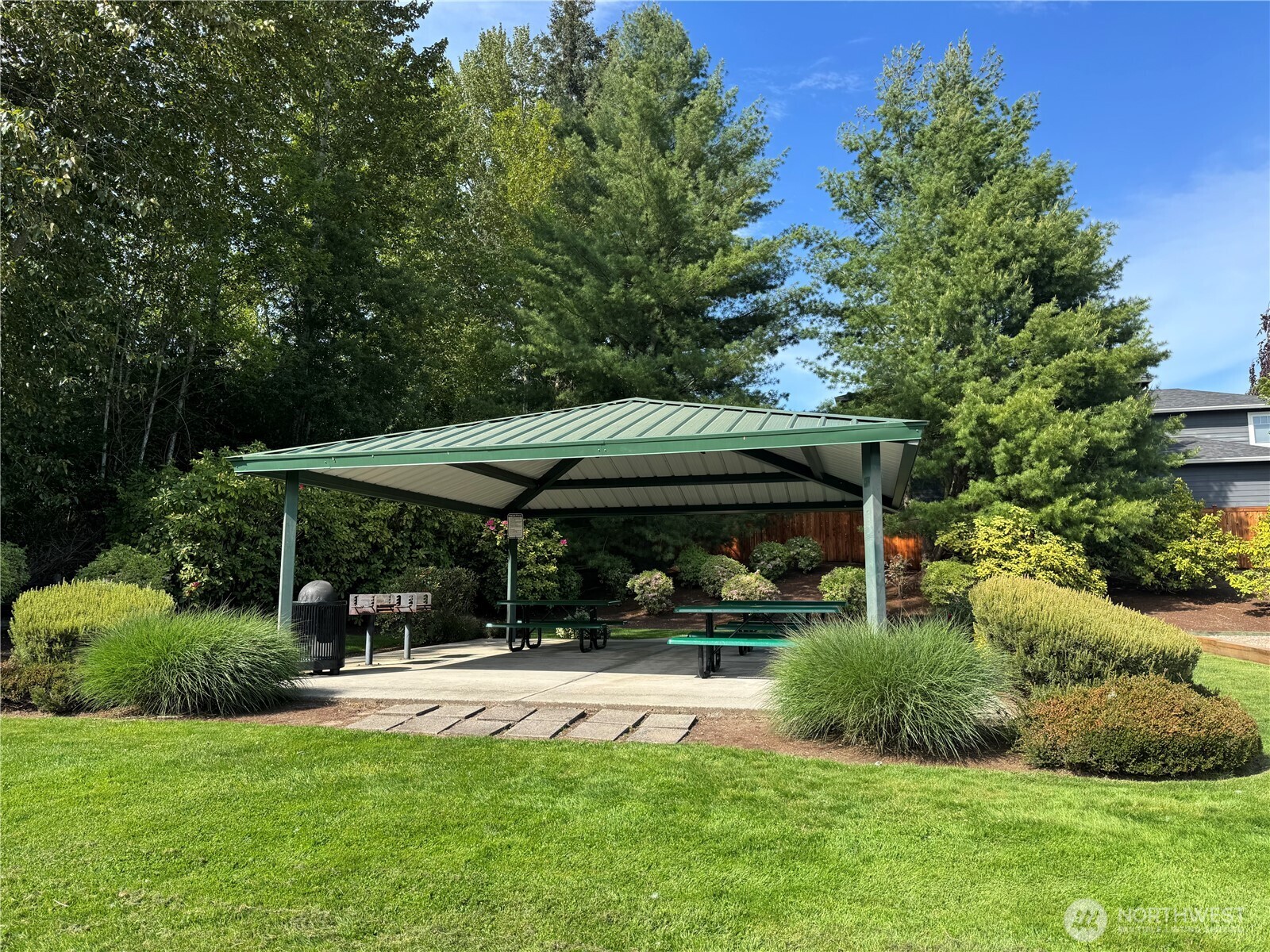 6008 NE 1st Circle , Renton, WA 98059