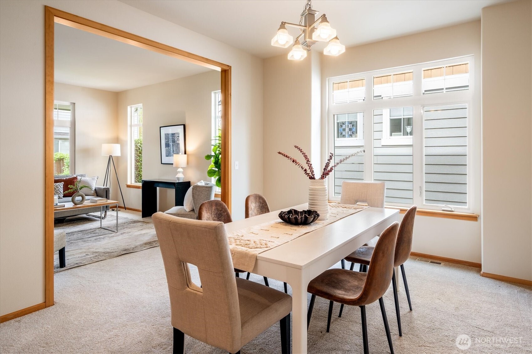 6008 NE 1st Circle , Renton, WA 98059