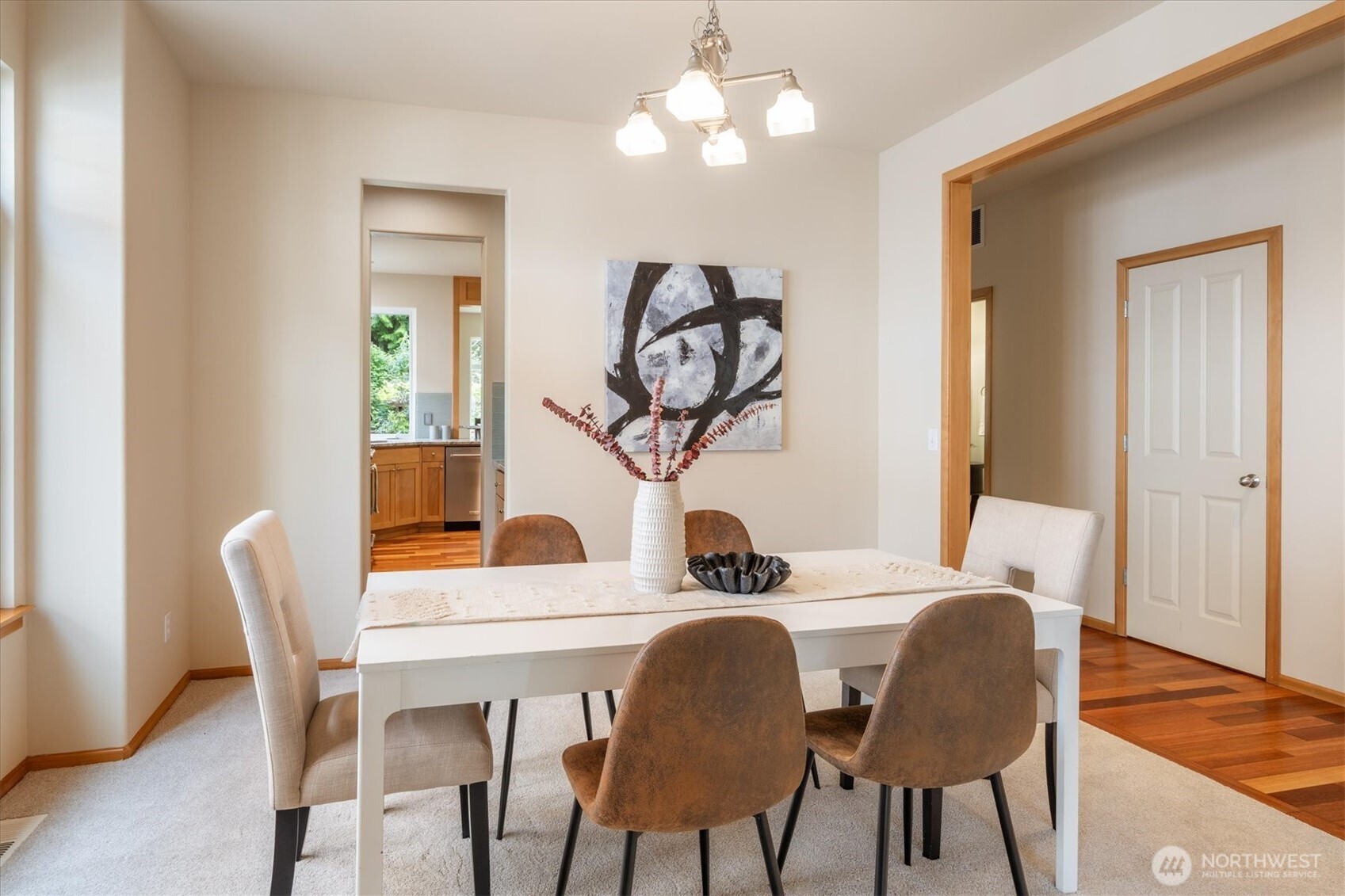 6008 NE 1st Circle , Renton, WA 98059
