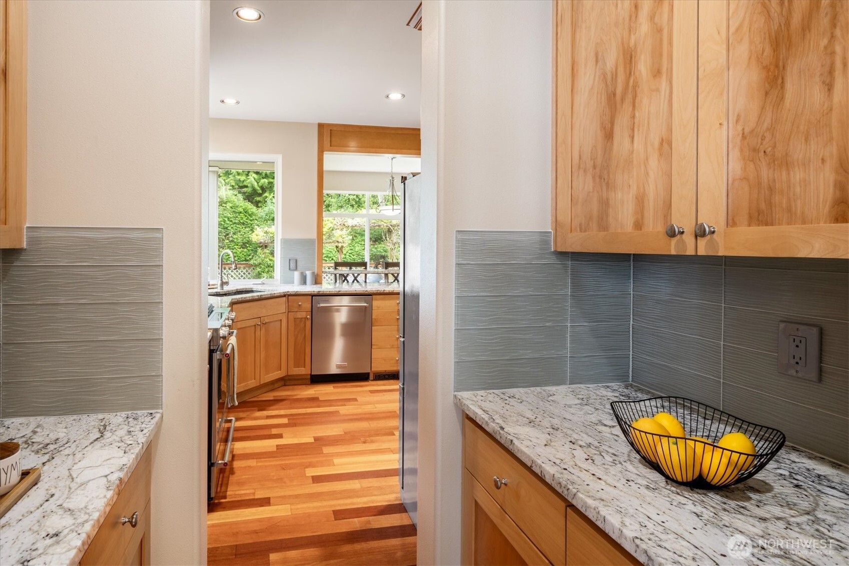 6008 NE 1st Circle , Renton, WA 98059