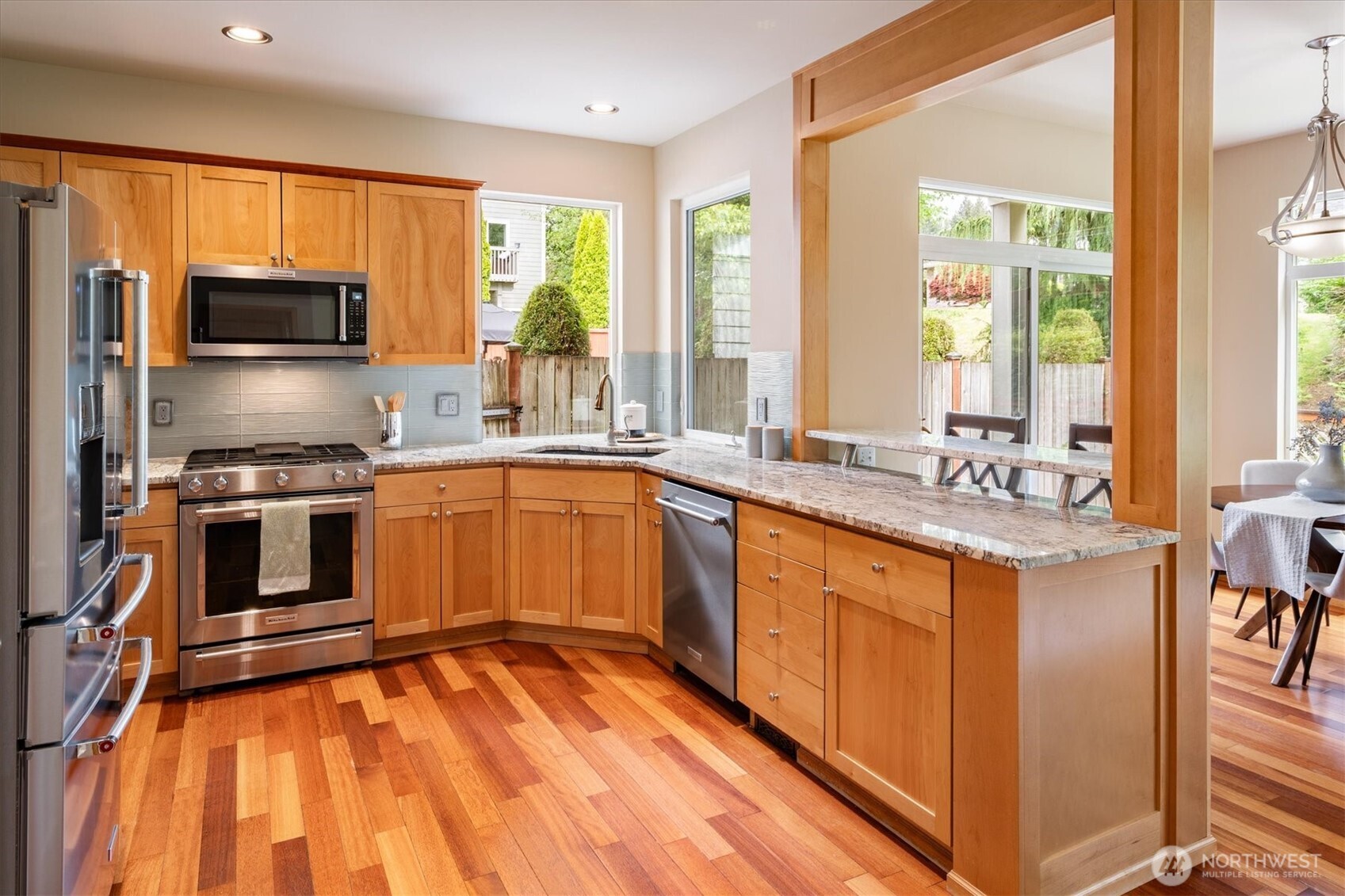6008 NE 1st Circle , Renton, WA 98059