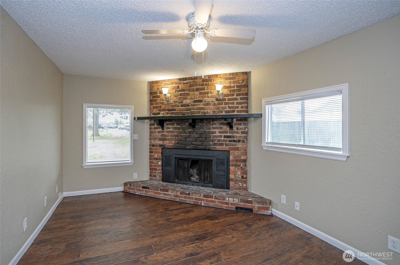 16313 64th Street E, Sumner, WA 98390