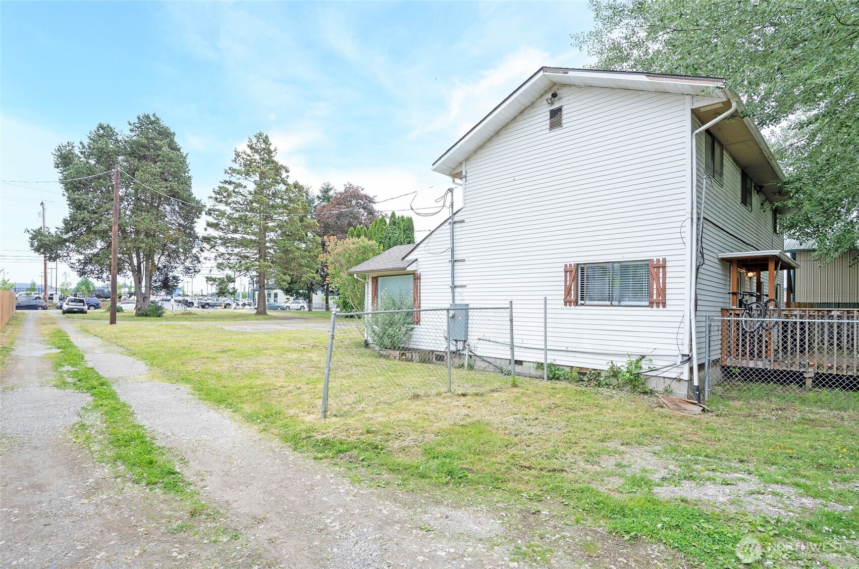 16313 64th Street E, Sumner, WA 98390