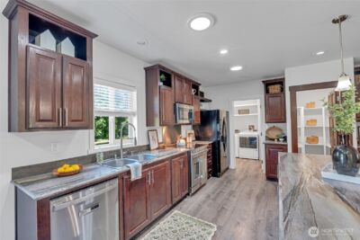 9889 Sportsman Club Road NE, Bainbridge Island, WA 98110-1587 - Photo 12