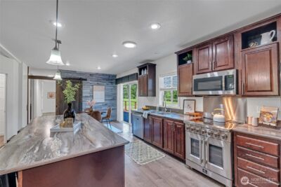 9889 Sportsman Club Road NE, Bainbridge Island, WA 98110-1587 - Photo 14