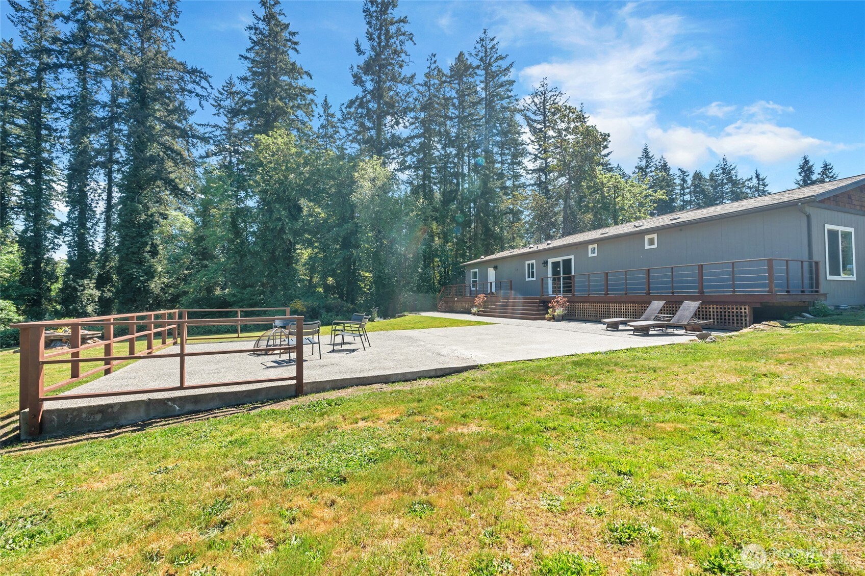 9889 Sportsman Club Road NE, Bainbridge Island, WA 98110-1587