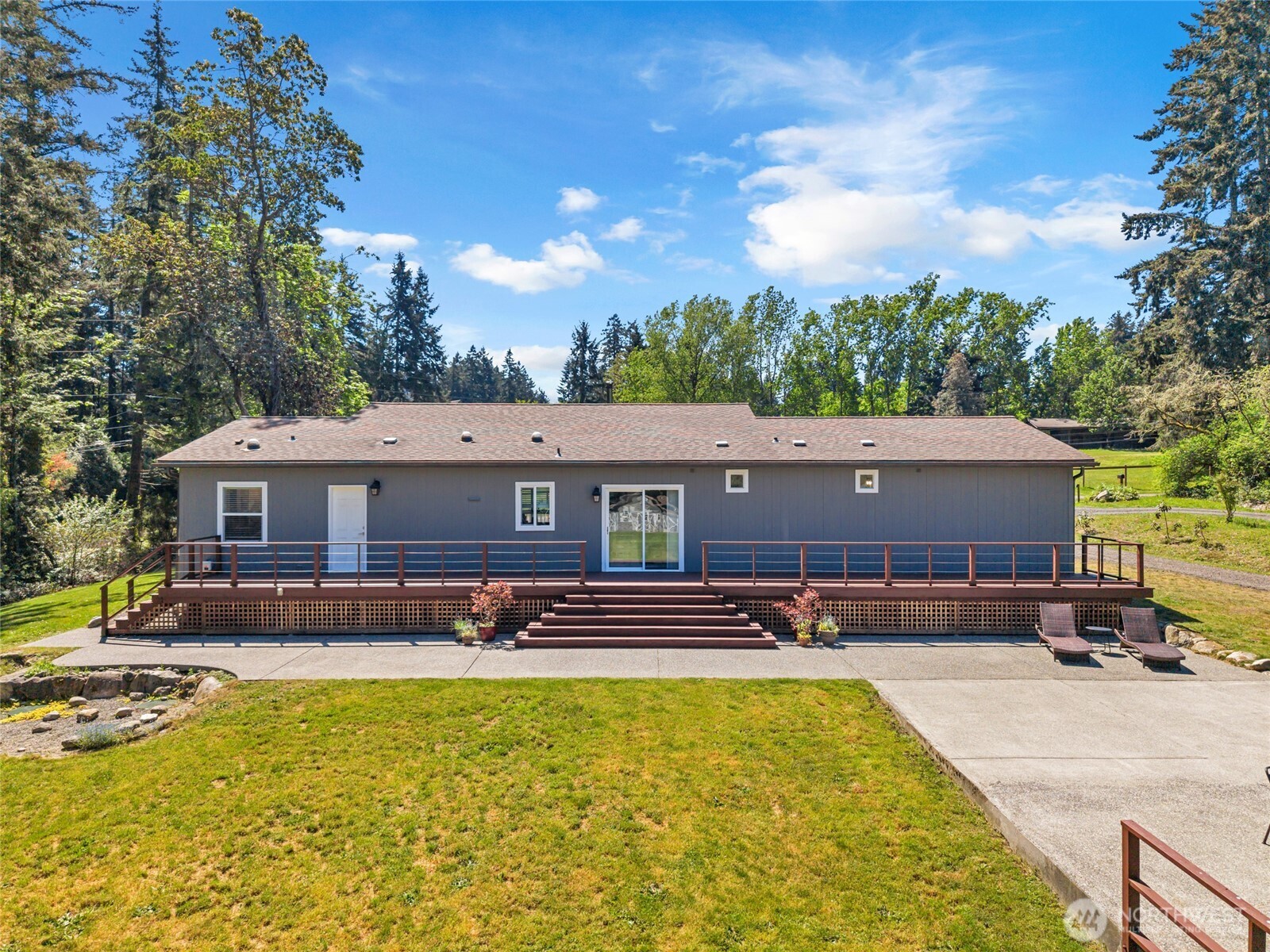 9889 Sportsman Club Road NE, Bainbridge Island, WA 98110-1587